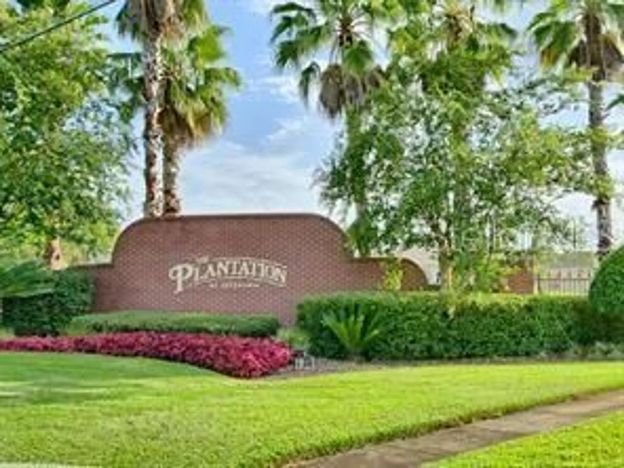 Property Slideshow image 24 of 30 | 25301 forest oak ct, Leesburg, FL, 34748