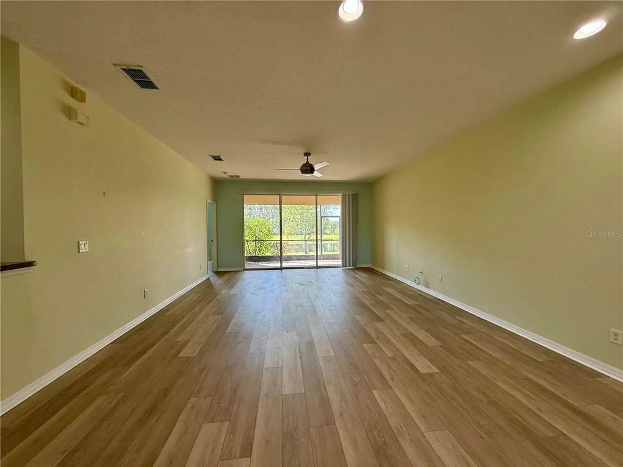 Property Slideshow image 7 of 18 | 15858 aurora lake cir, Wimauma, FL, 33598