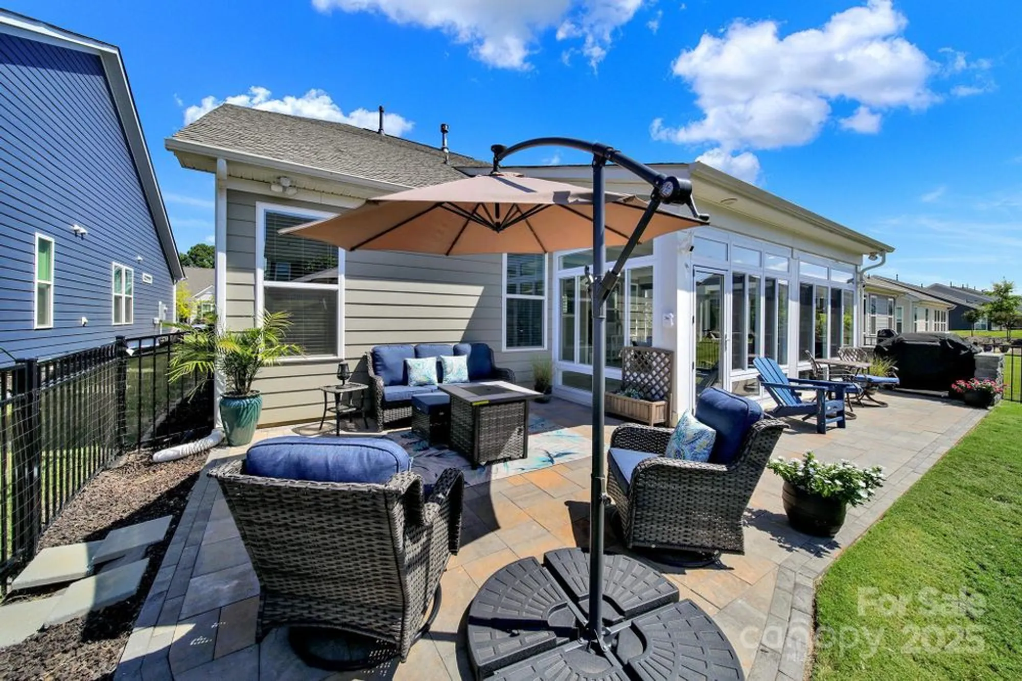 Property Slideshow image 29 of 48 | 10313 superb ln, Charlotte, NC, 28215