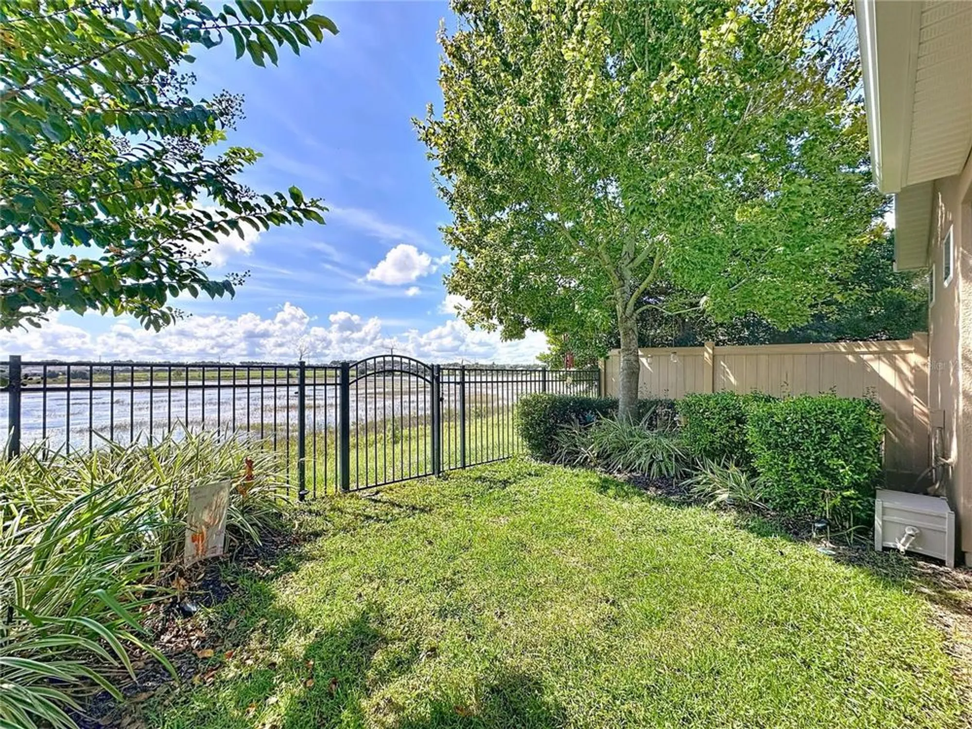 Property Slideshow image 39 of 73 | 126 bayou bend rd, Groveland, FL, 34736