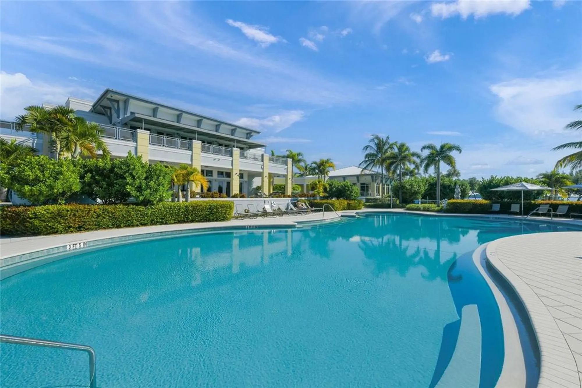 Property Slideshow image 48 of 51 | 340 sapphire lake dr unit 201, Bradenton, FL, 34209