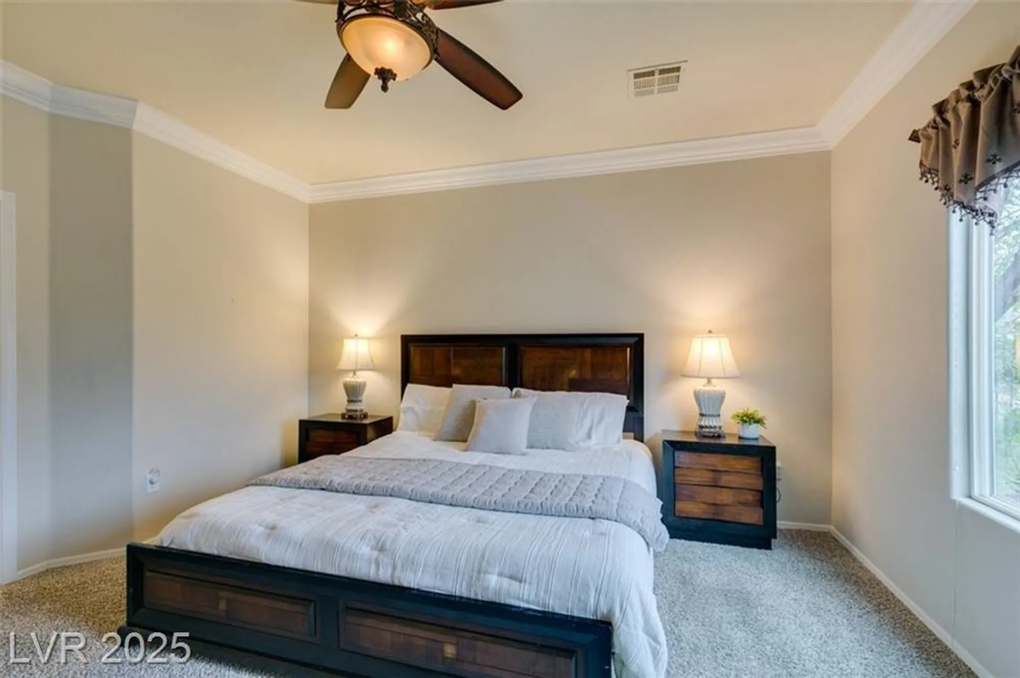 Property Slideshow image 22 of 34 | 3073 olivia heights ave, Henderson, NV, 89052