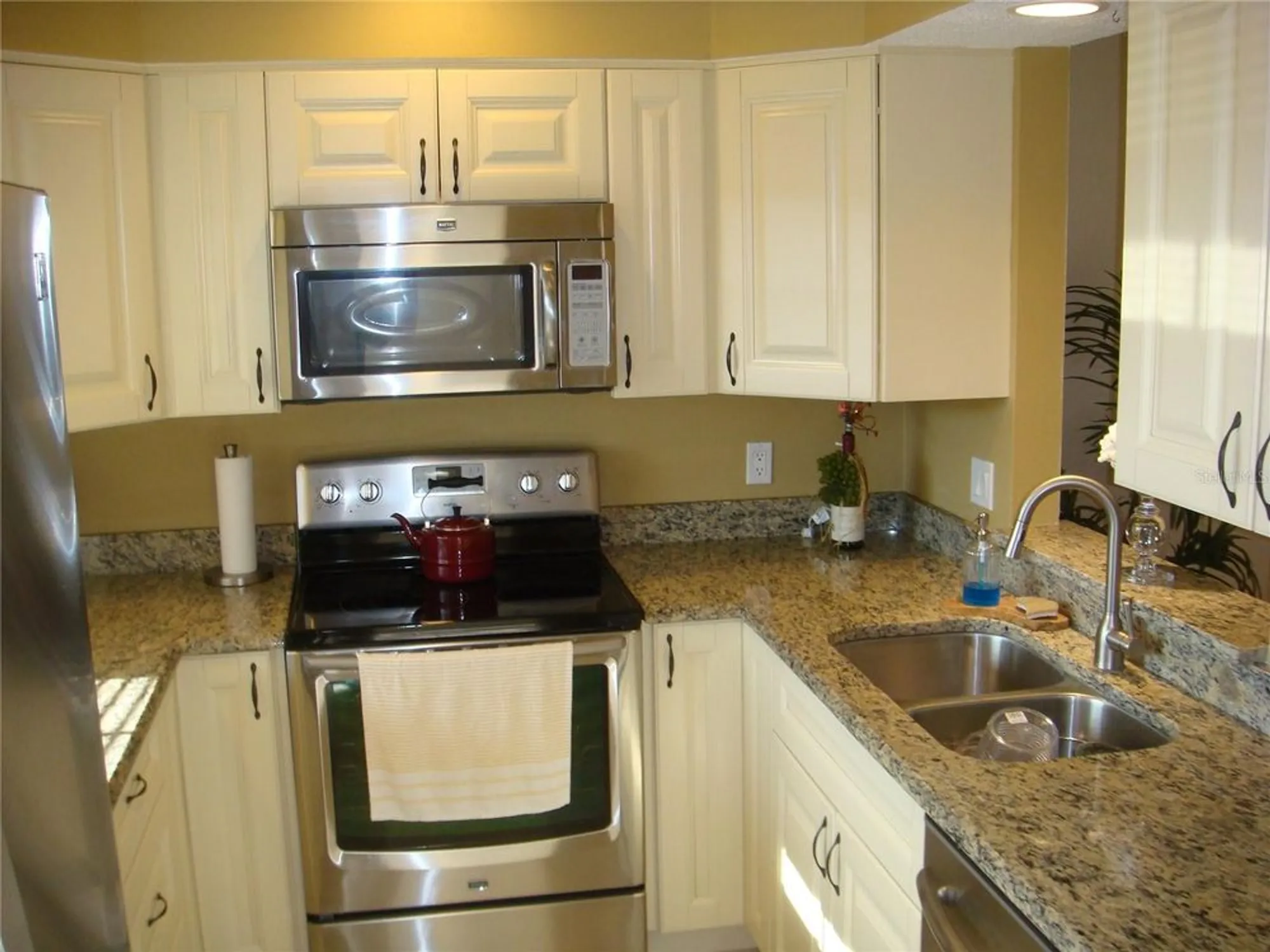 Property Slideshow image 2 of 33 | 19029 us highway 19 n apt 6-13, Clearwater, FL, 33764