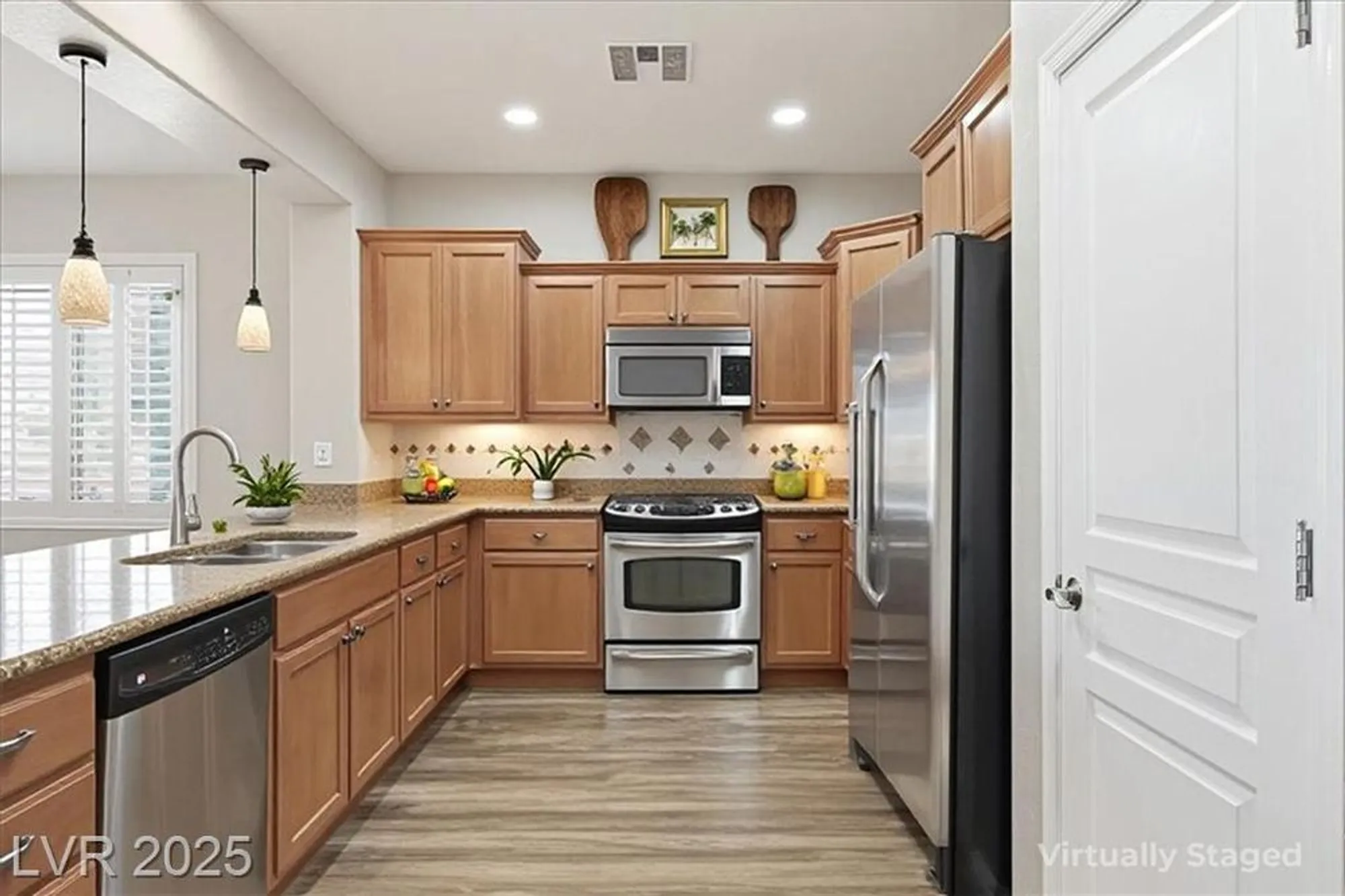 Property Slideshow image 12 of 35 | 2429 sun grazer st, Henderson, NV, 89044