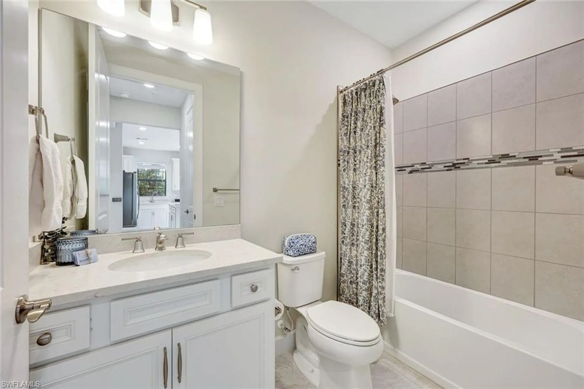 Property Slideshow image 18 of 32 | 12240 canal grande dr, Fort Myers, FL, 33913