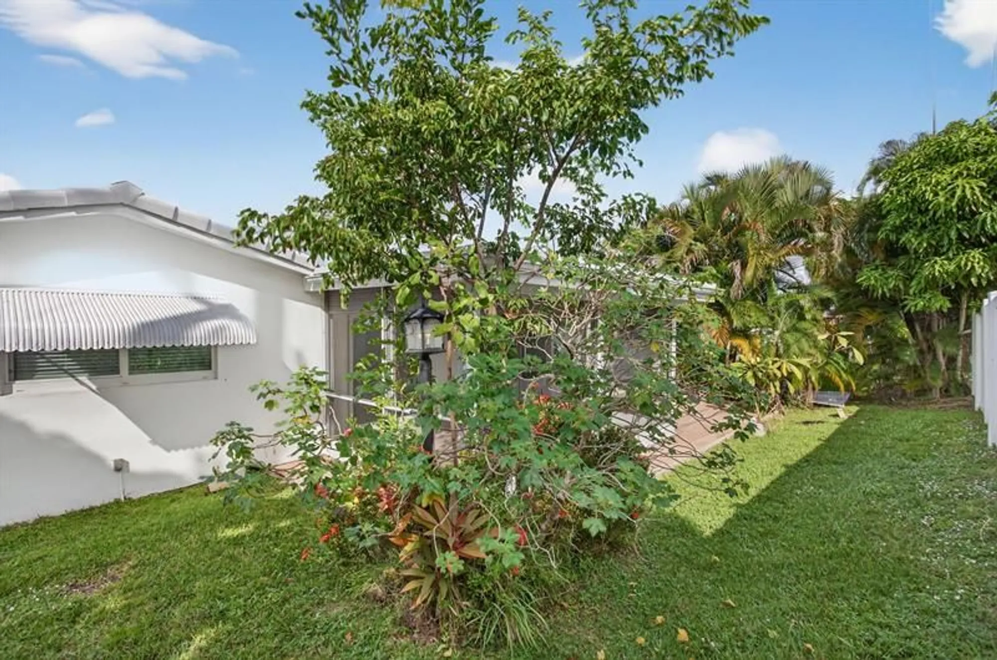 Property Slideshow image 6 of 34 | 2930 nw 1st ave, Pompano Beach, FL, 33064