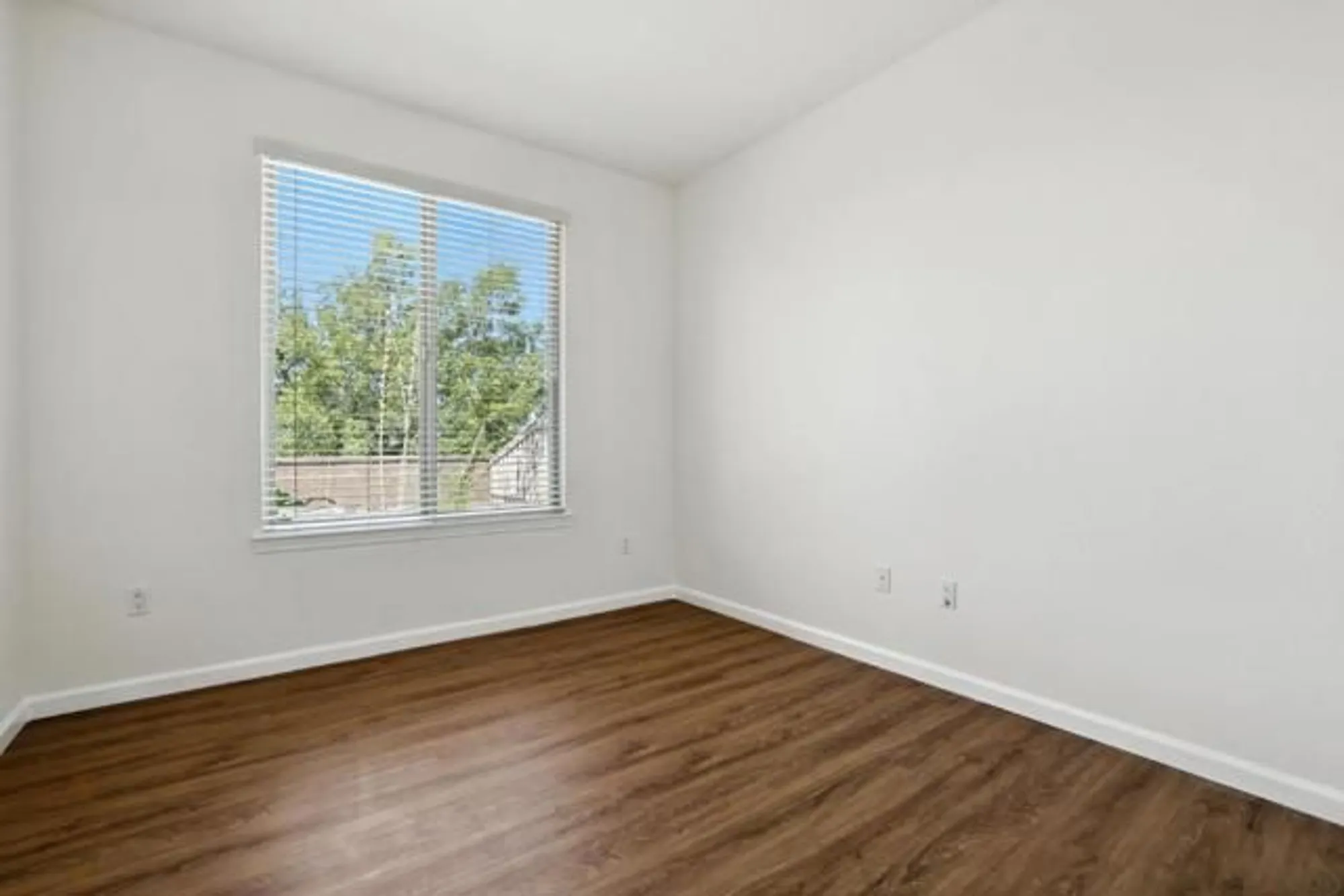 Property Slideshow image 33 of 46 | 1826 grand pheasant ln, Lincoln, CA, 95648