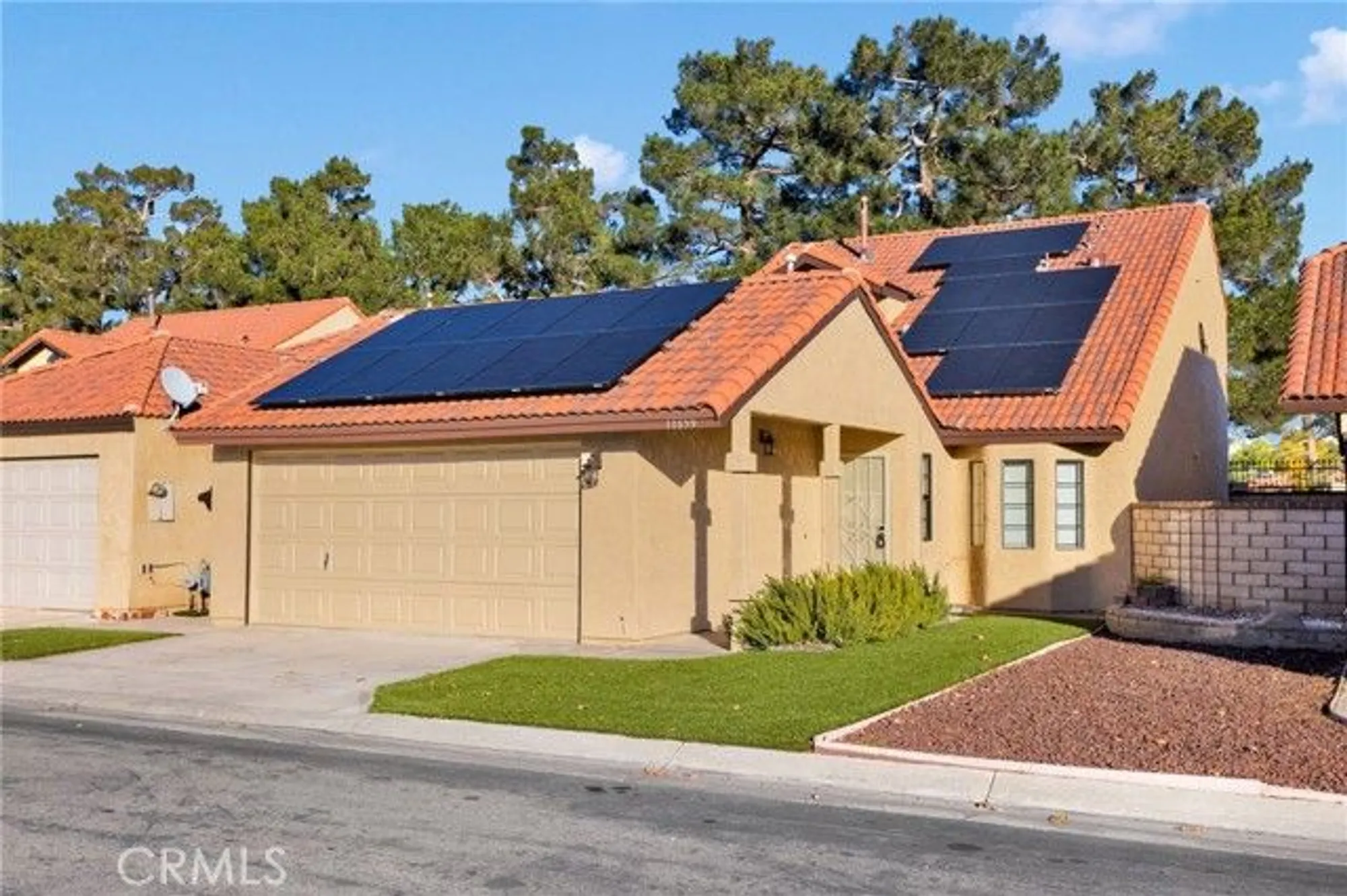 Property Slideshow image 2 of 50 | 11659 pepper ln, Apple Valley, CA, 92308