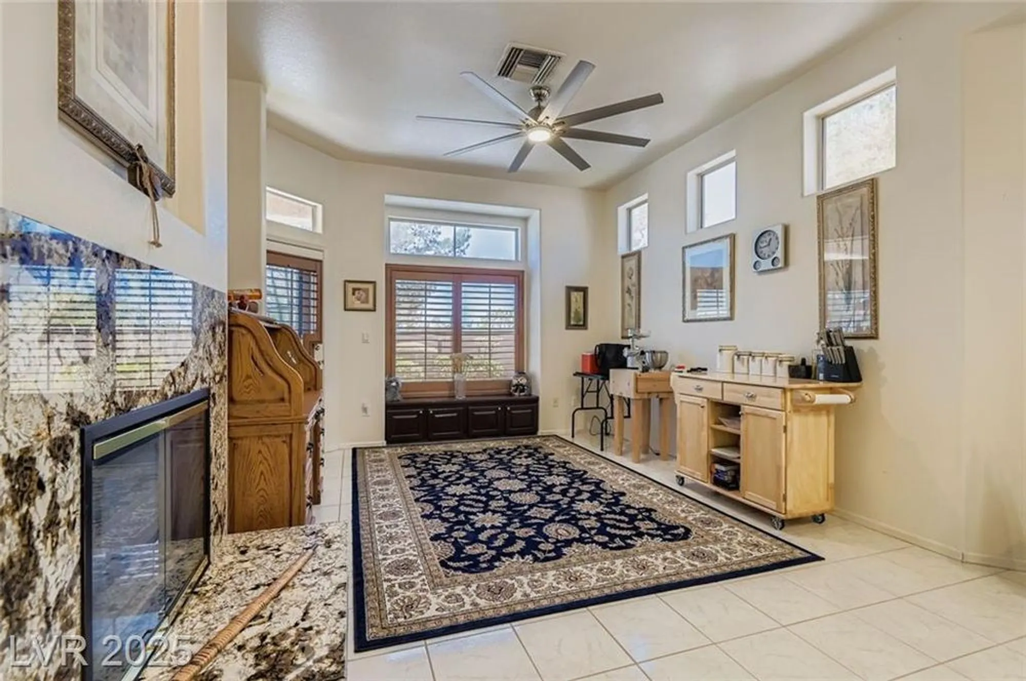 Property Slideshow image 14 of 38 | 9905 hemet dr, Las Vegas, NV, 89134