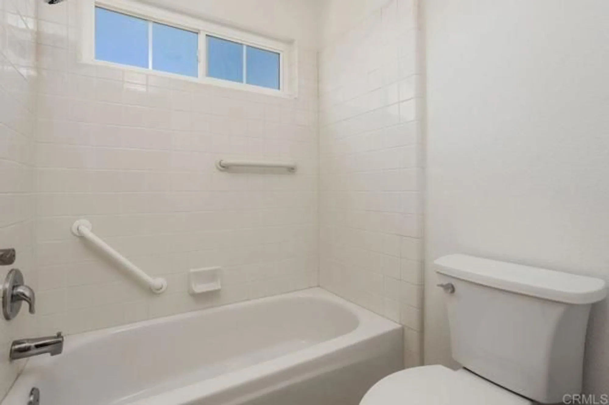 Property Slideshow image 28 of 48 | 3325 genoa way unit 110, Oceanside, CA, 92056