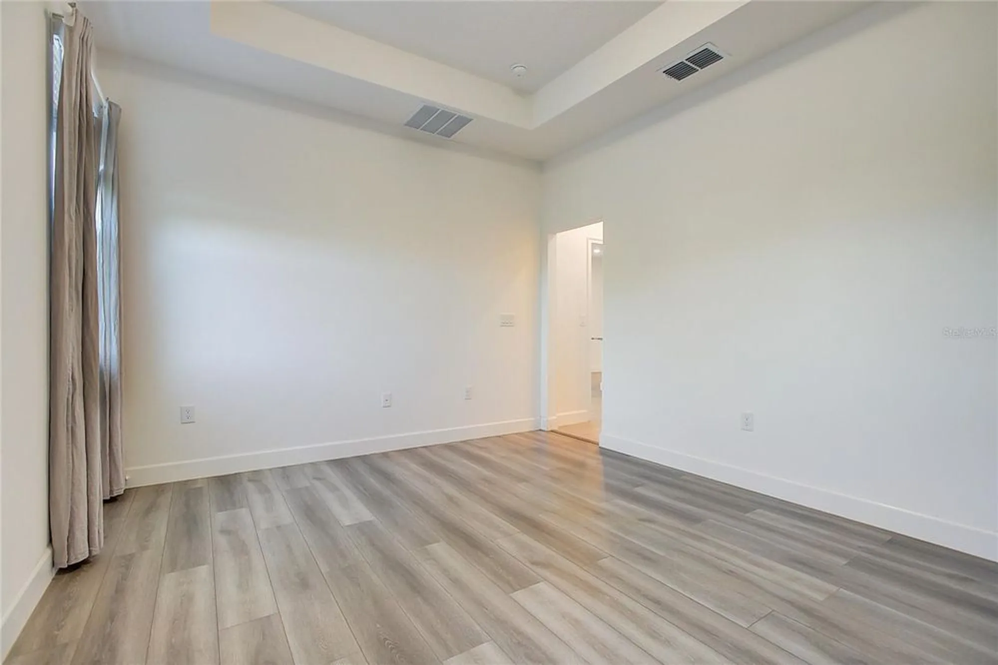 Property Slideshow image 38 of 91 | 411 sandsend ct, Apollo Beach, FL, 33572