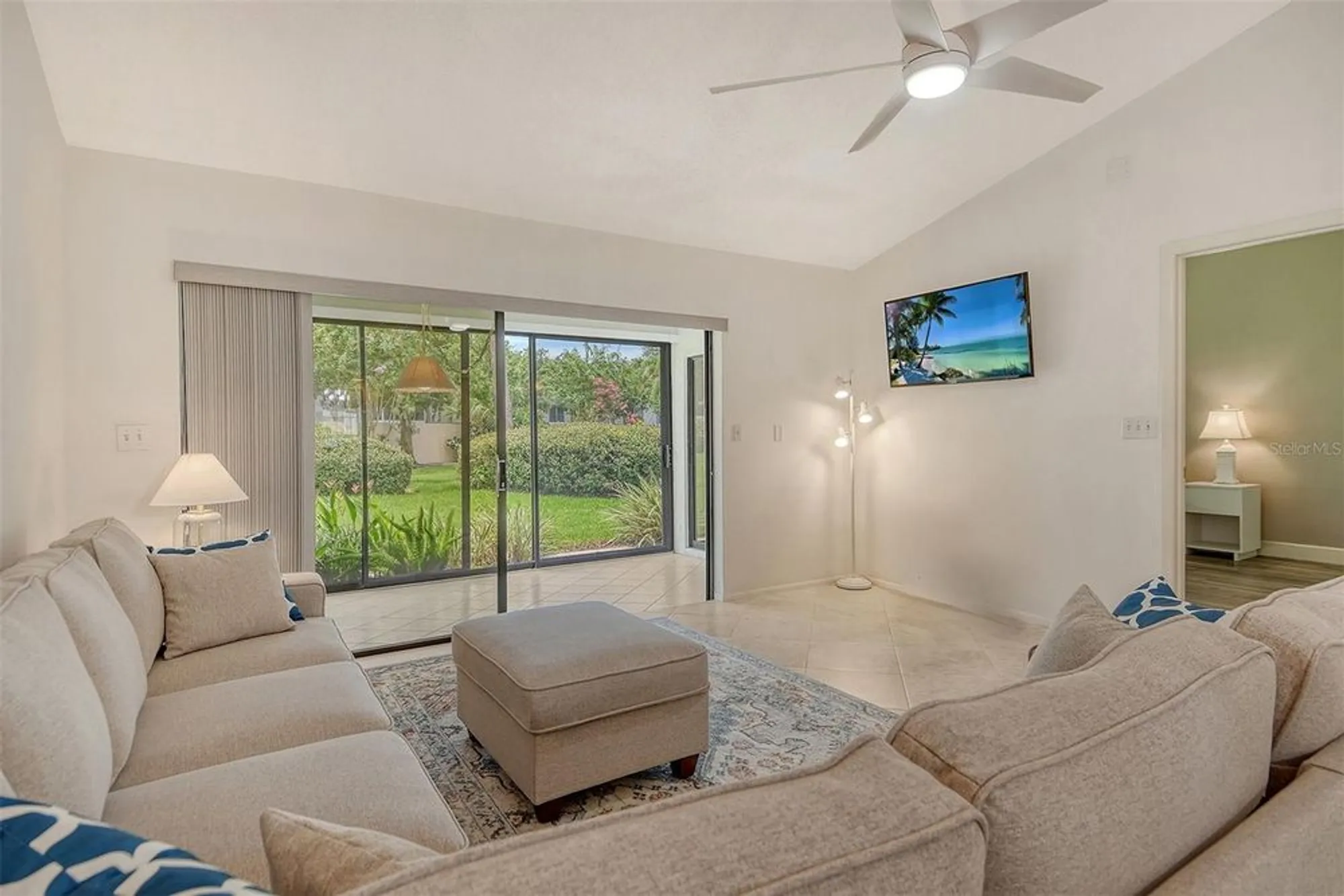 Property Slideshow image 8 of 59 | 5956 clubside dr # 7651, Sarasota, FL, 34243