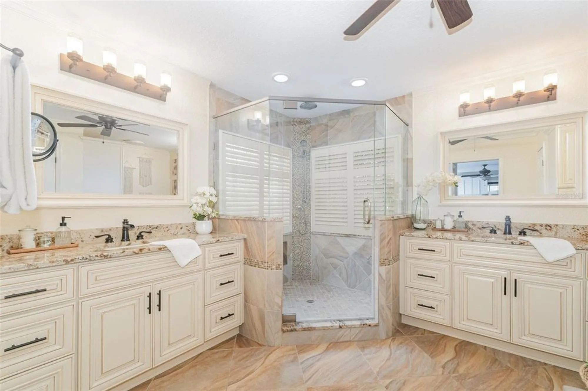 Property Slideshow image 13 of 29 | 11284 sw 139th pl, Dunnellon, FL, 34432