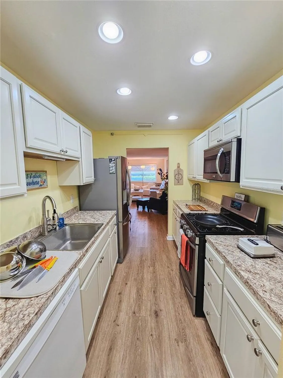 Property Slideshow image 7 of 32 | 2960 59th st 105, Gulfport, FL, 33707