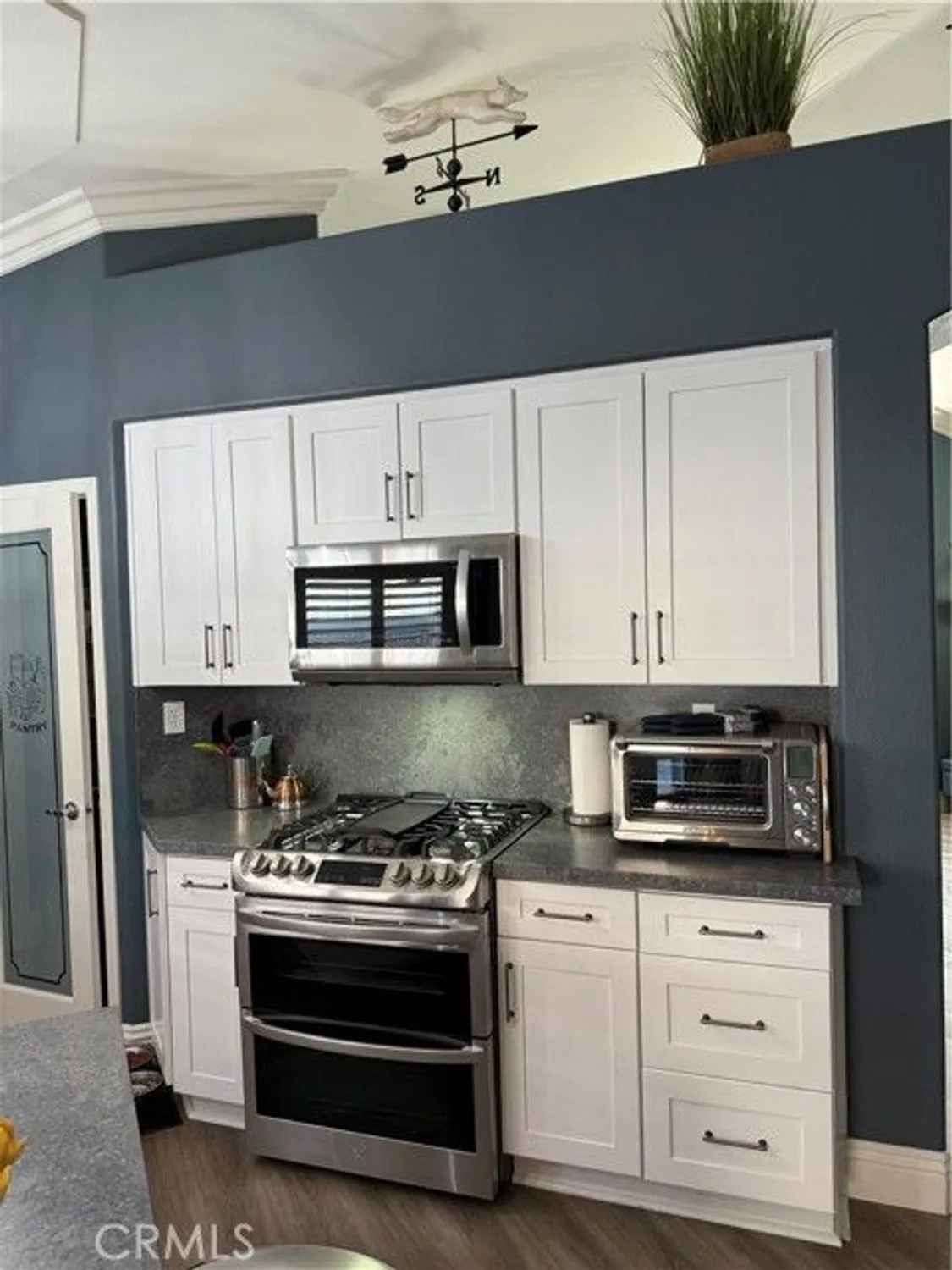 Property Slideshow image 18 of 59 | 40320 via calidad, Murrieta, CA, 92562