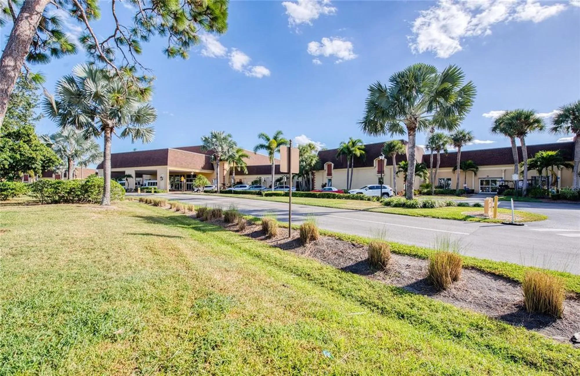 Property Slideshow image 40 of 40 | 2227 nottingham greens dr, Sun City Center, FL, 33573