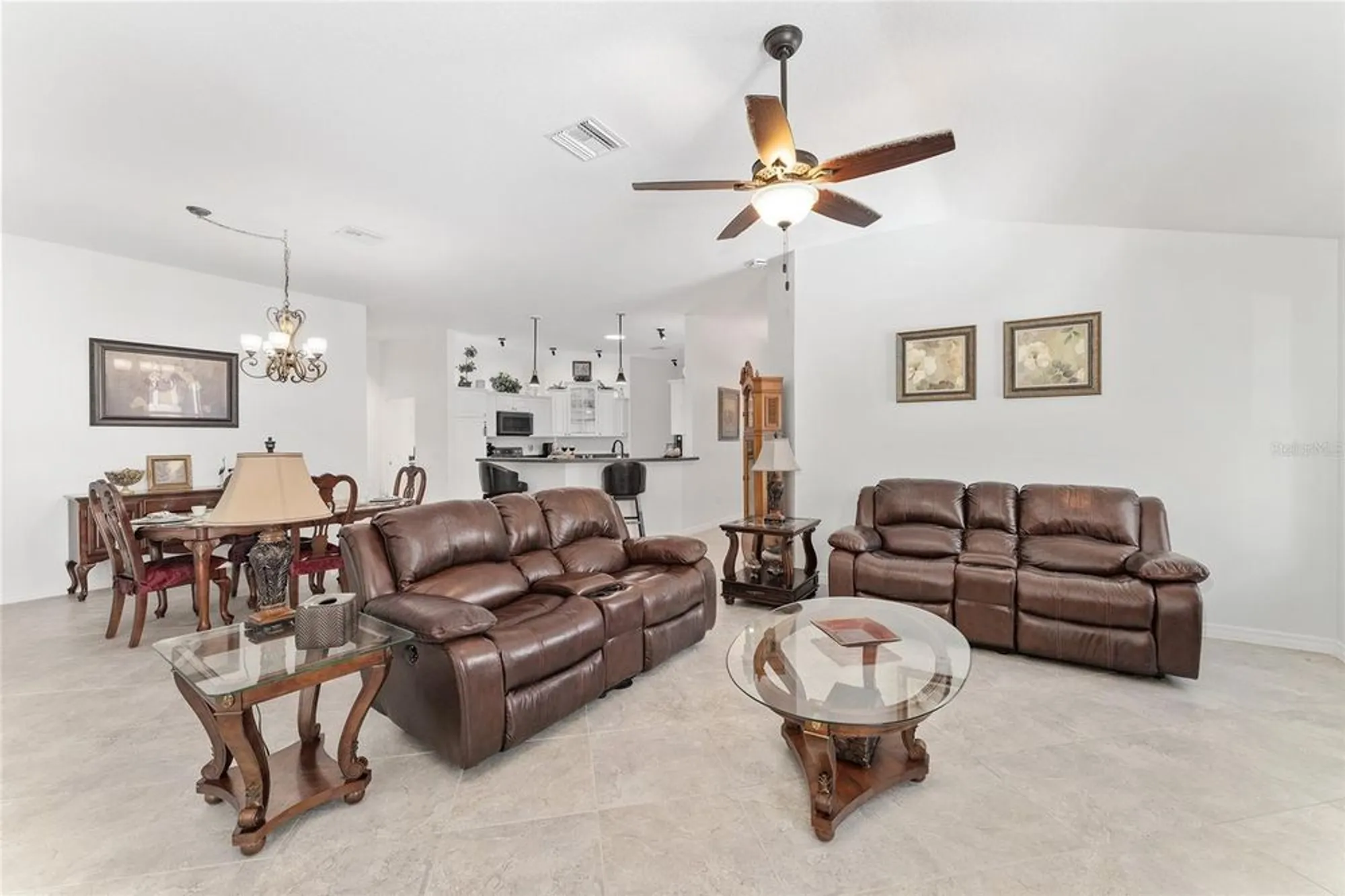 Property Slideshow image 11 of 47 | 506 deauville ct, The Villages, FL, 32163