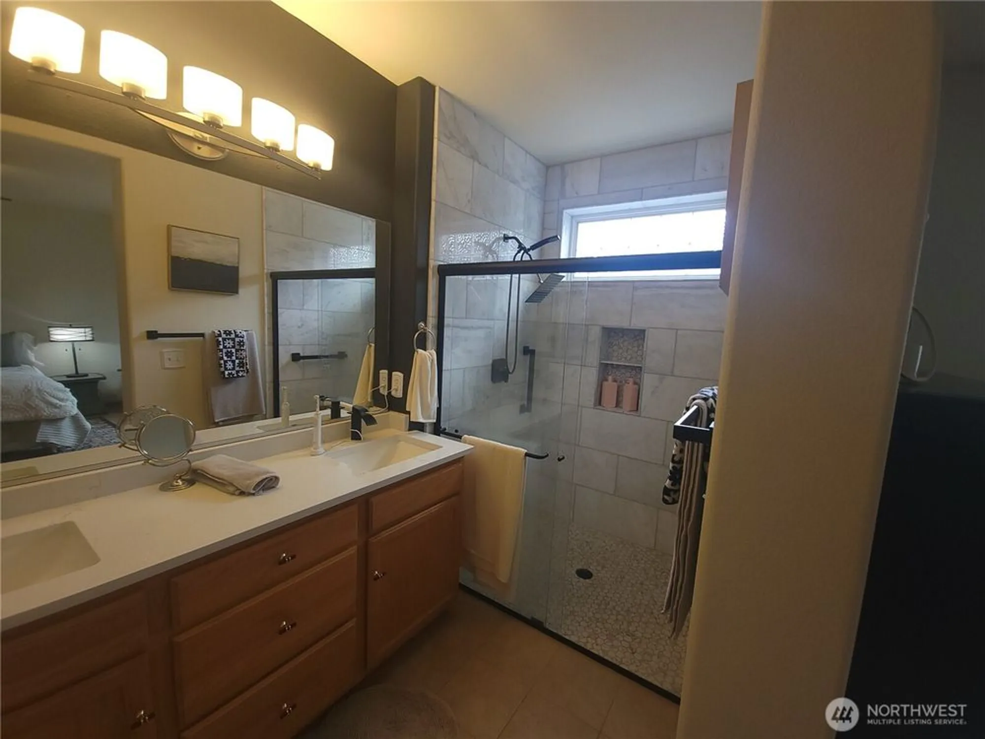 Property Slideshow image 10 of 16 | 8542 bainbridge loop, Lacey, WA, 98516