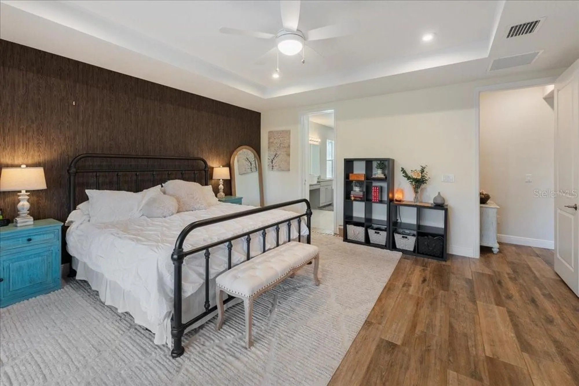 Property Slideshow image 36 of 86 | 10215 milky way cir, Sarasota, FL, 34241