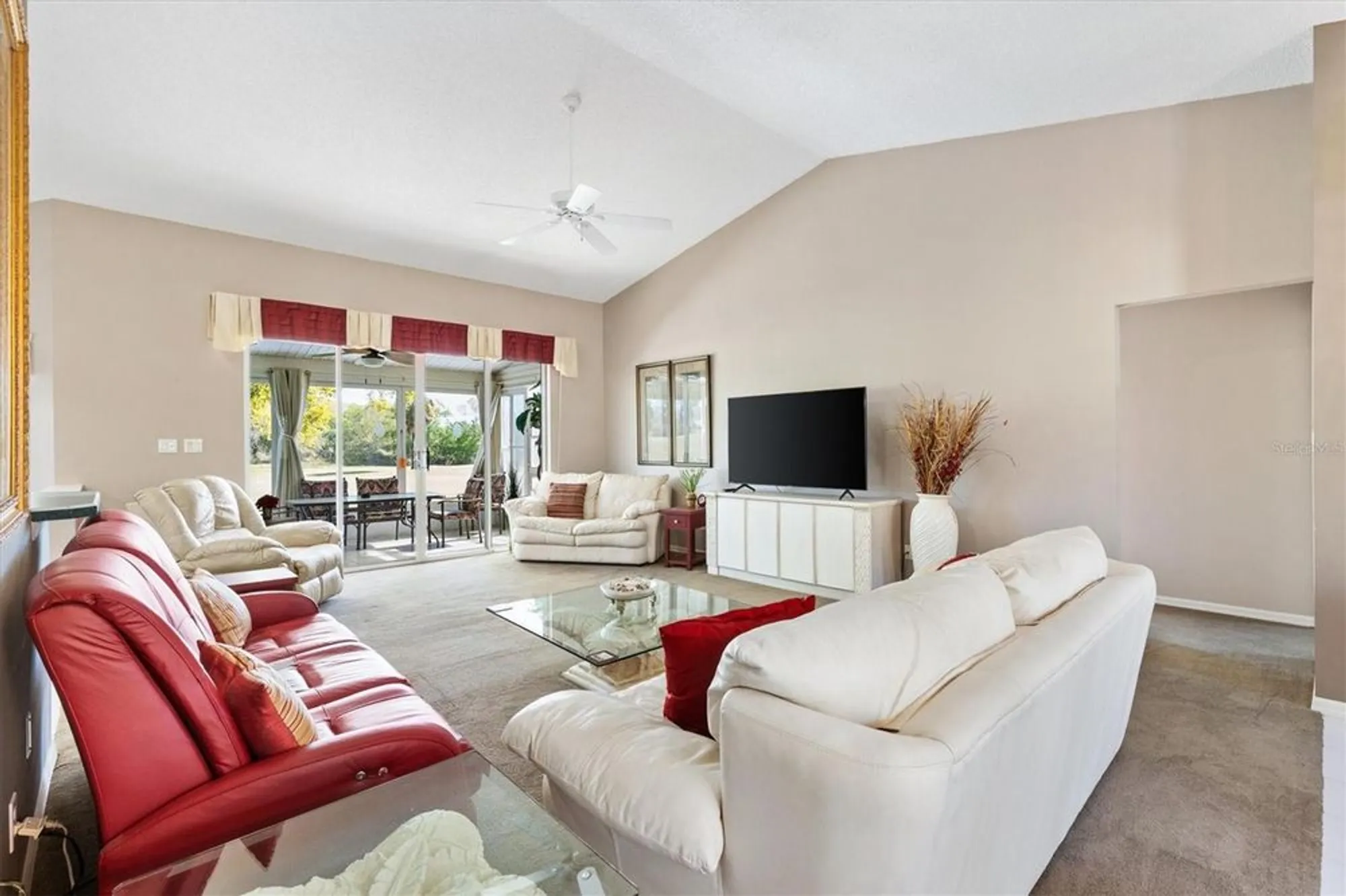 Property Slideshow image 11 of 41 | 3909 river crest cir, Leesburg, FL, 34748