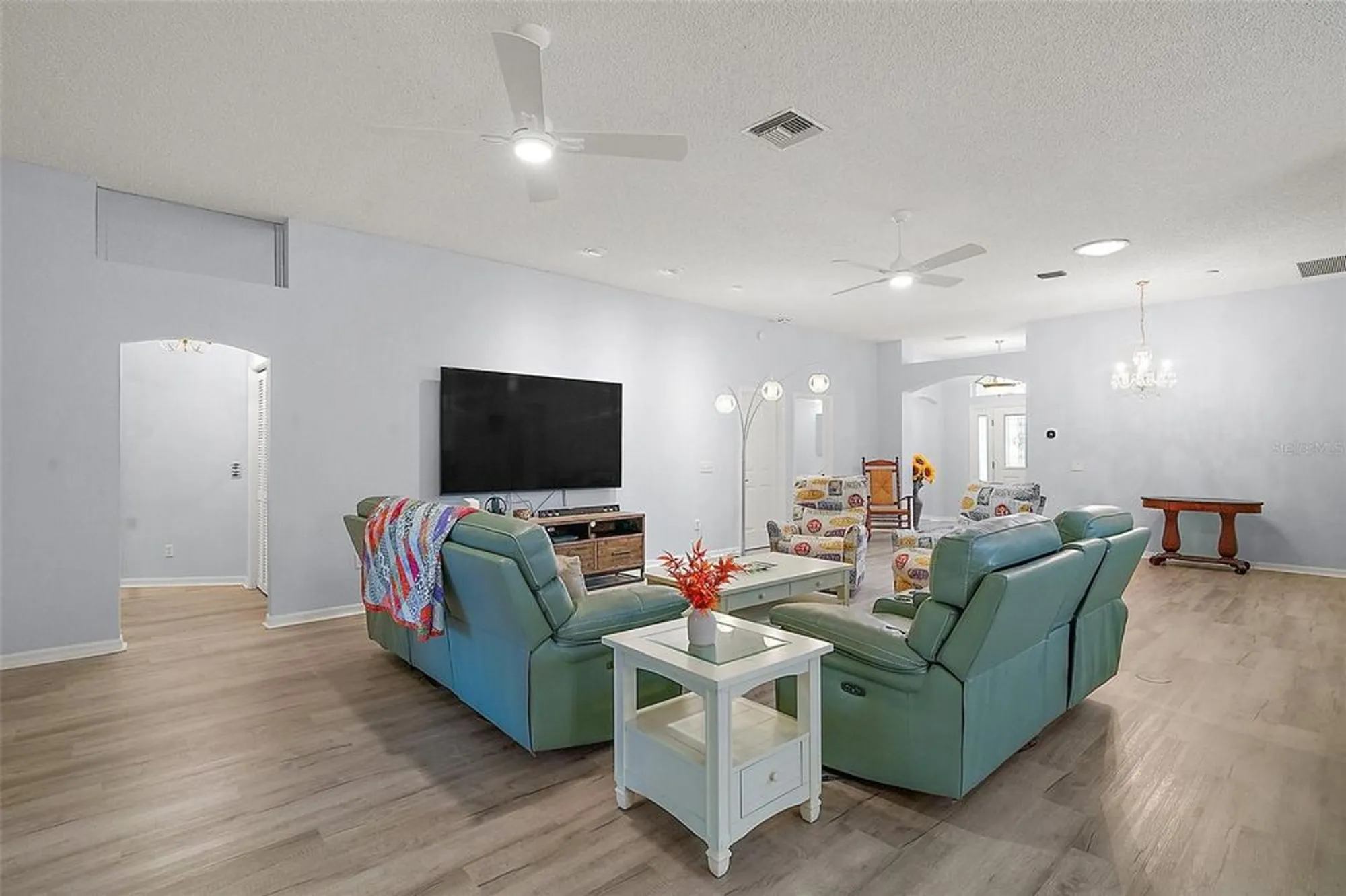 Property Slideshow image 22 of 38 | 1738 augustine dr, The Villages, FL, 32159