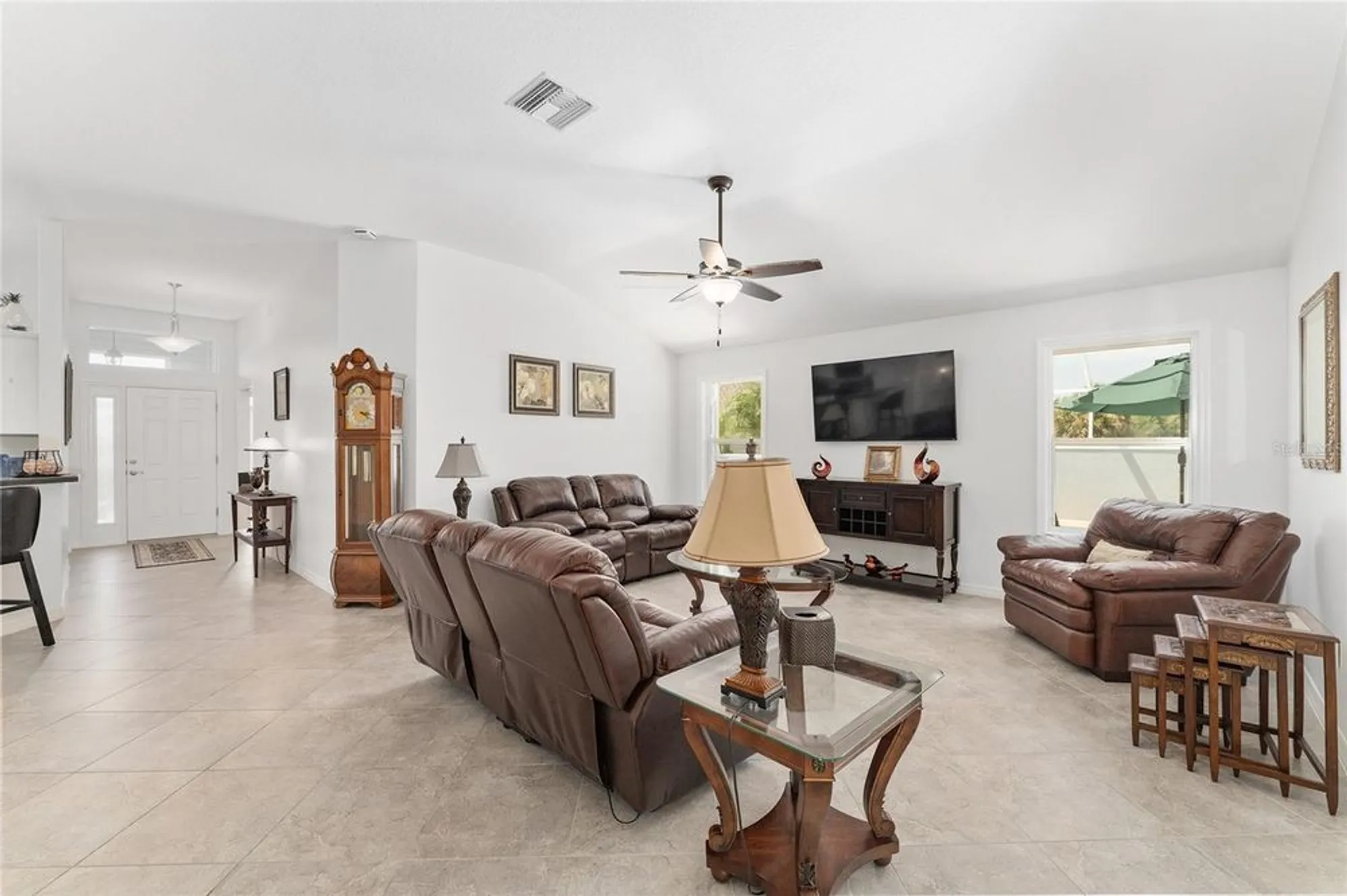 Property Slideshow image 9 of 47 | 506 deauville ct, The Villages, FL, 32163