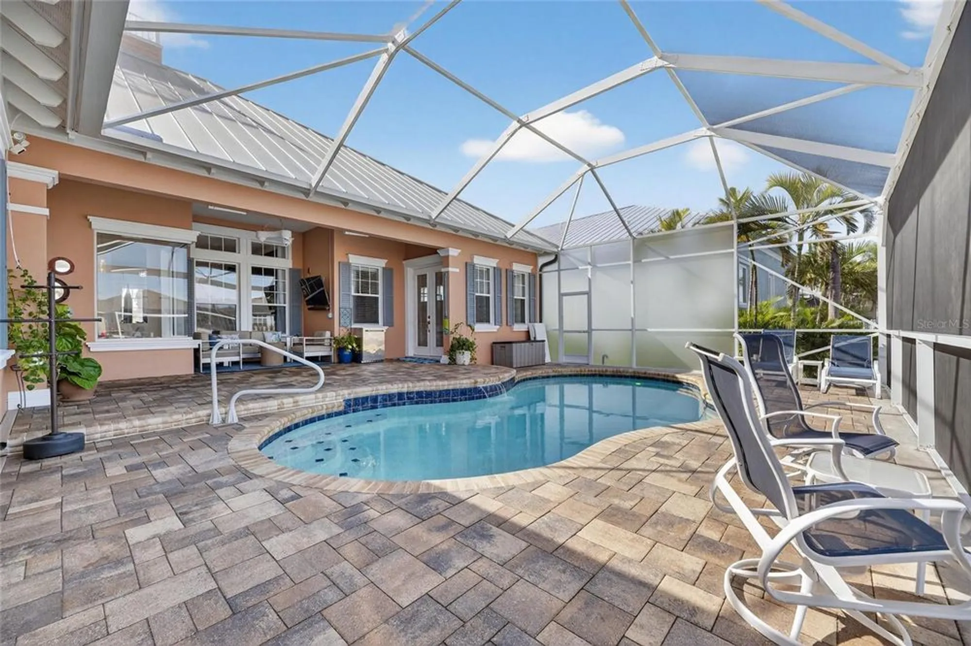 Property Slideshow image 70 of 99 | 719 islebay dr, Apollo Beach, FL, 33572