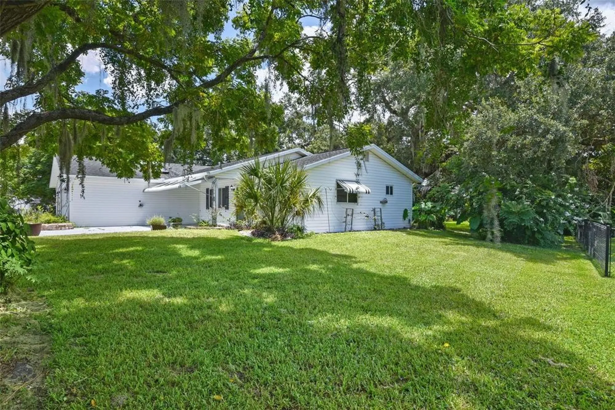 Property Slideshow image 48 of 68 | 10185 se 175th ln, Summerfield, FL, 34491