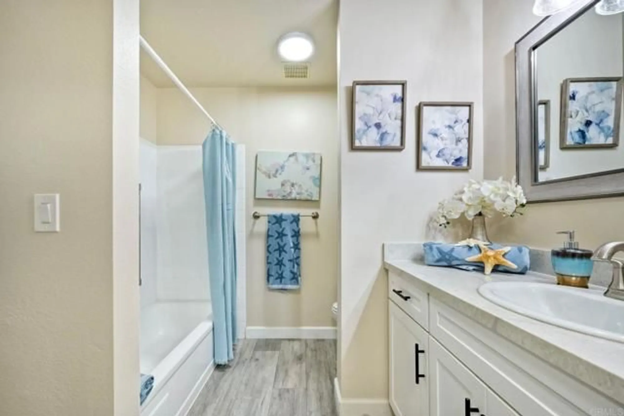 Property Slideshow image 14 of 31 | 12505 oaks north dr 141, San Diego, CA, 92128