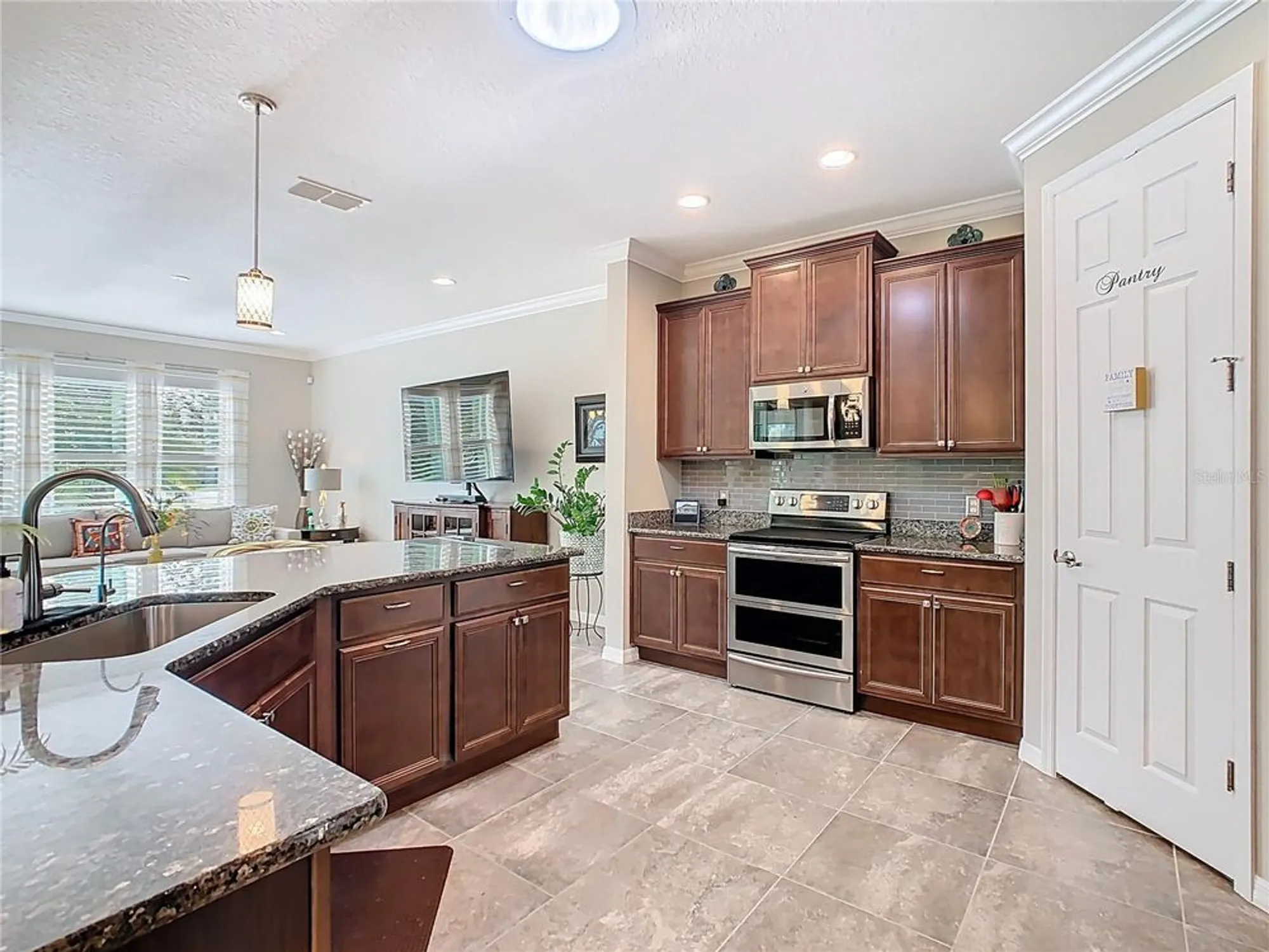 Property Slideshow image 11 of 75 | 428 bel air way, Kissimmee, FL, 34759