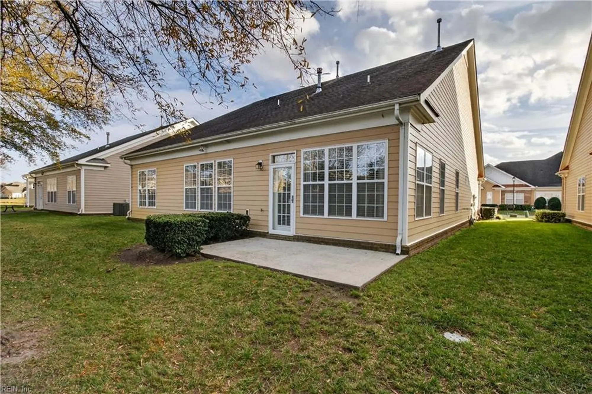 Property Slideshow image 33 of 35 | 1425 blairwood ln, Chesapeake, VA, 23320