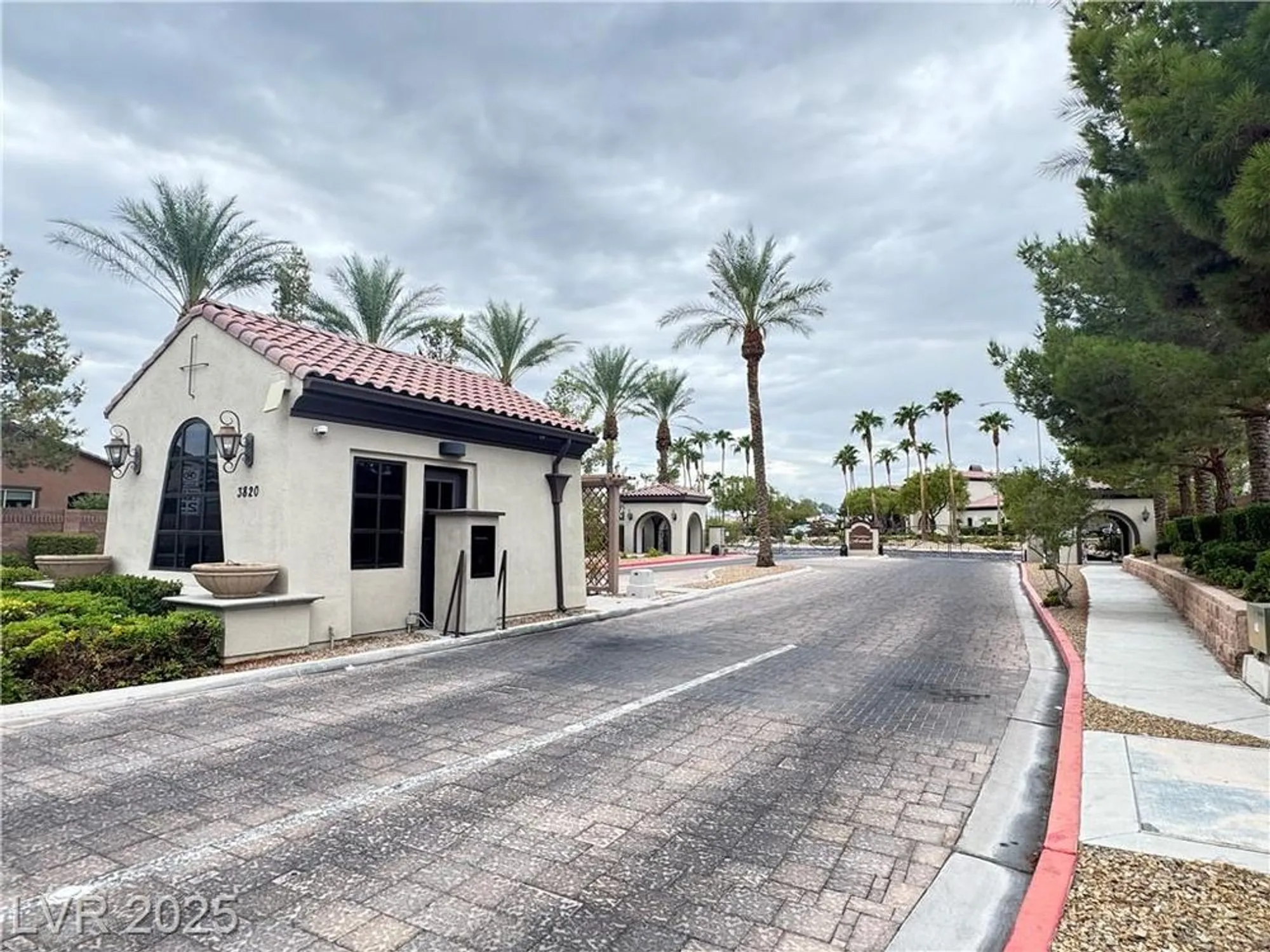 Property Slideshow image 31 of 64 | 5913 saratoga reserve st, North Las Vegas, NV, 89081