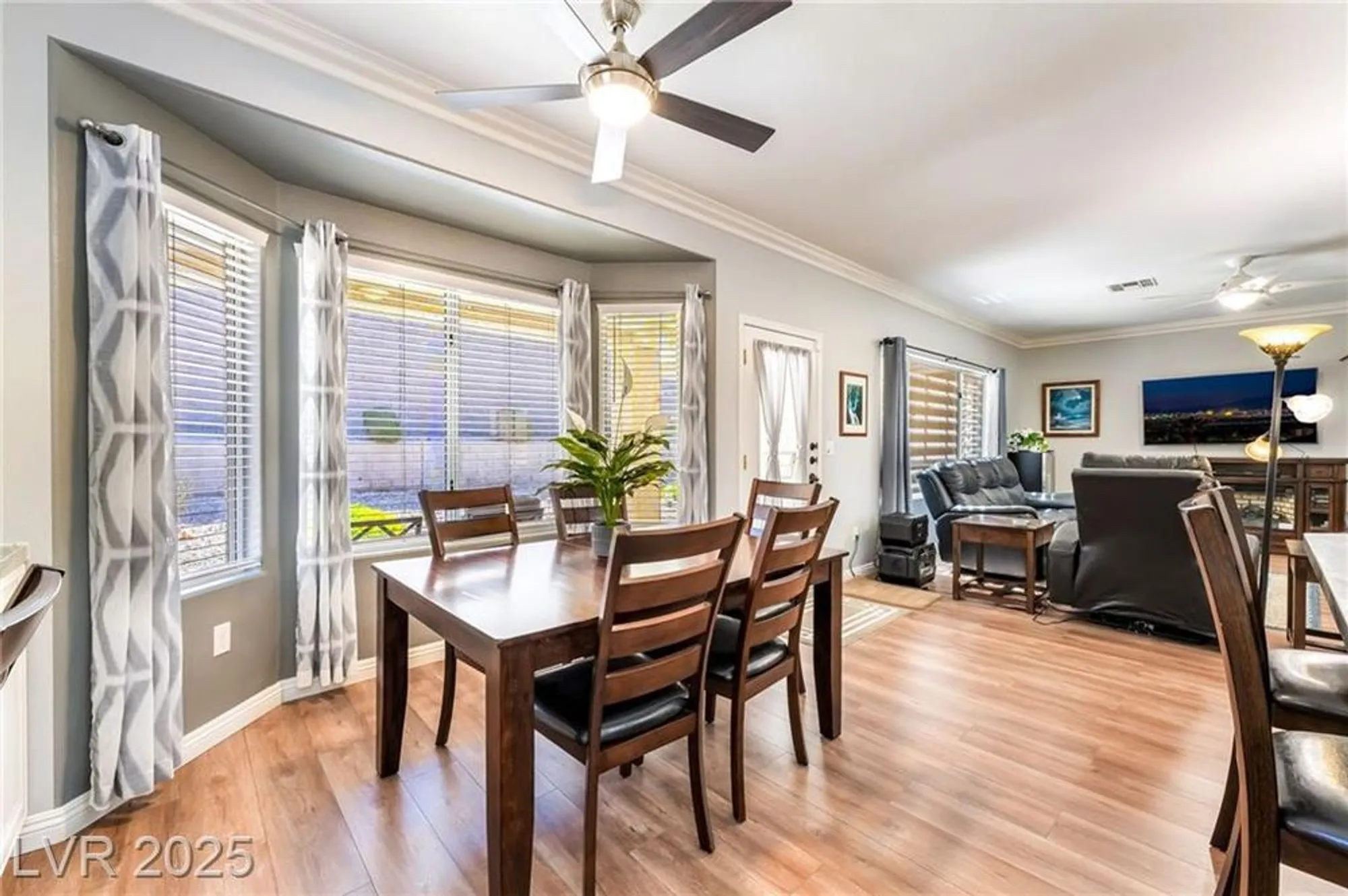 Property Slideshow image 12 of 47 | 1628 rockcrest hills ave, Henderson, NV, 89052