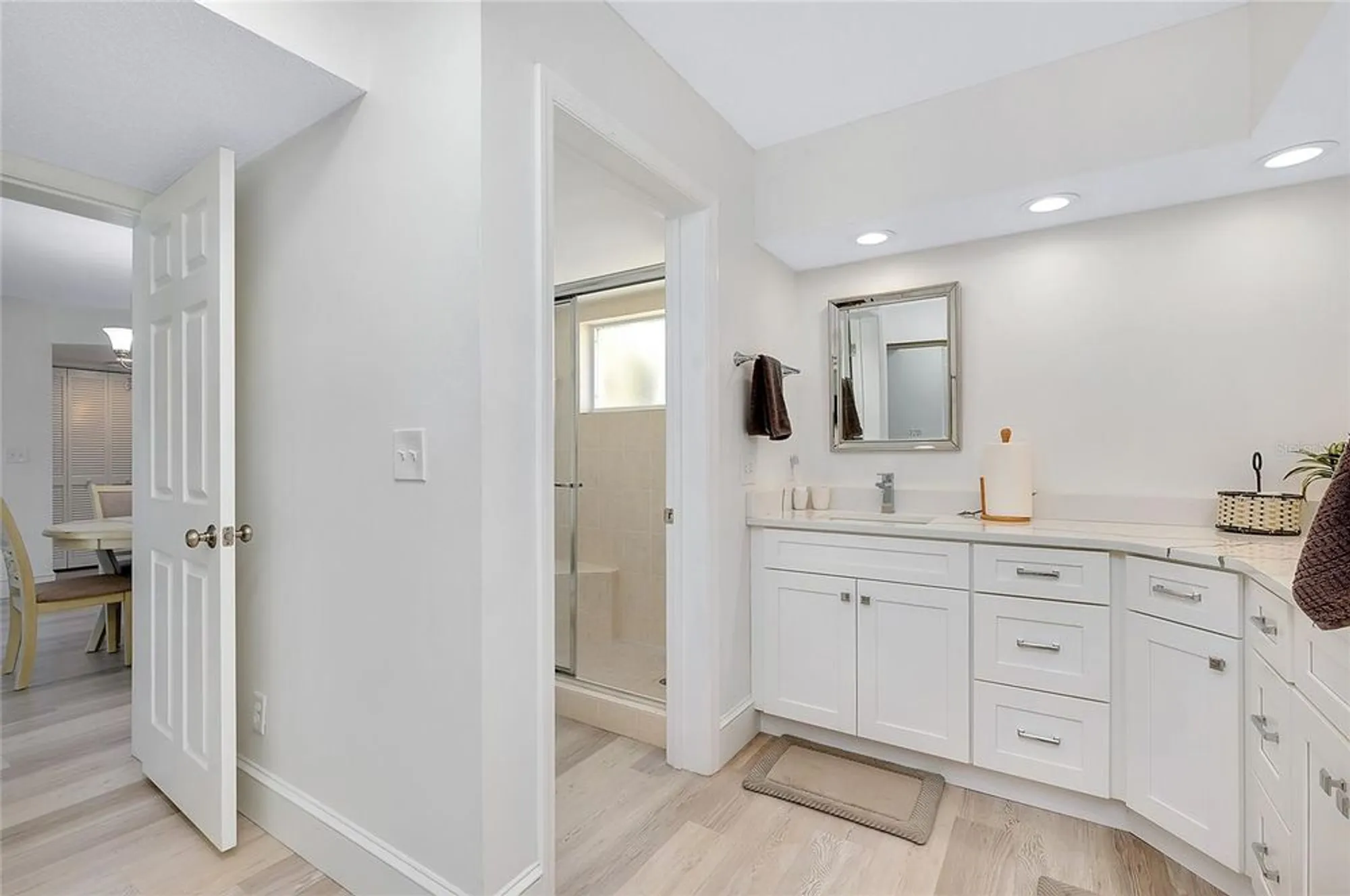 Property Slideshow image 31 of 68 | 433 cerromar ln 430, Venice, FL, 34293