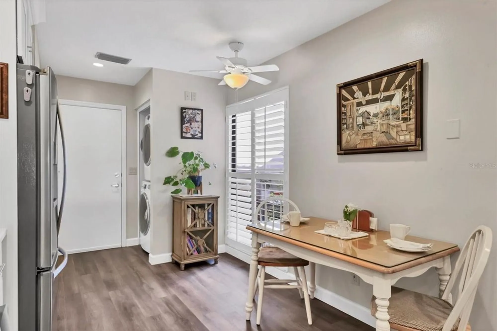 Property Slideshow image 16 of 55 | 3861 wilshire cir 115, Sarasota, FL, 34238