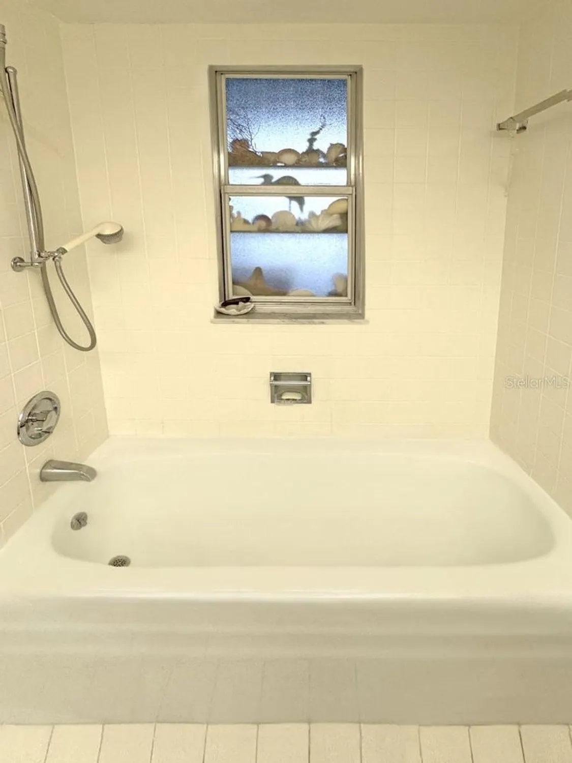 Property Slideshow image 22 of 46 | 4750 cove cir apt 502, St Petersburg, FL, 33708