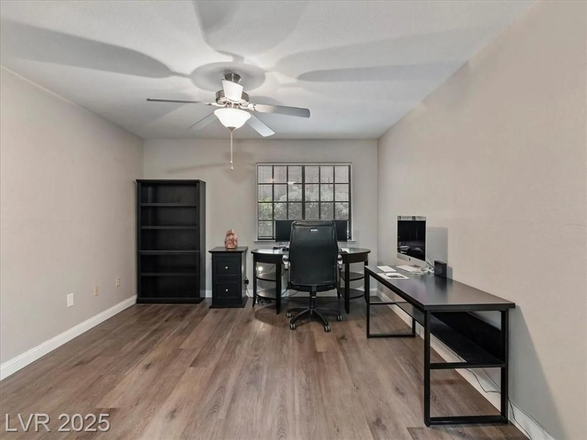 Property Slideshow image 15 of 43 | 2851 s valley view blvd unit 1130, Las Vegas, NV, 89102