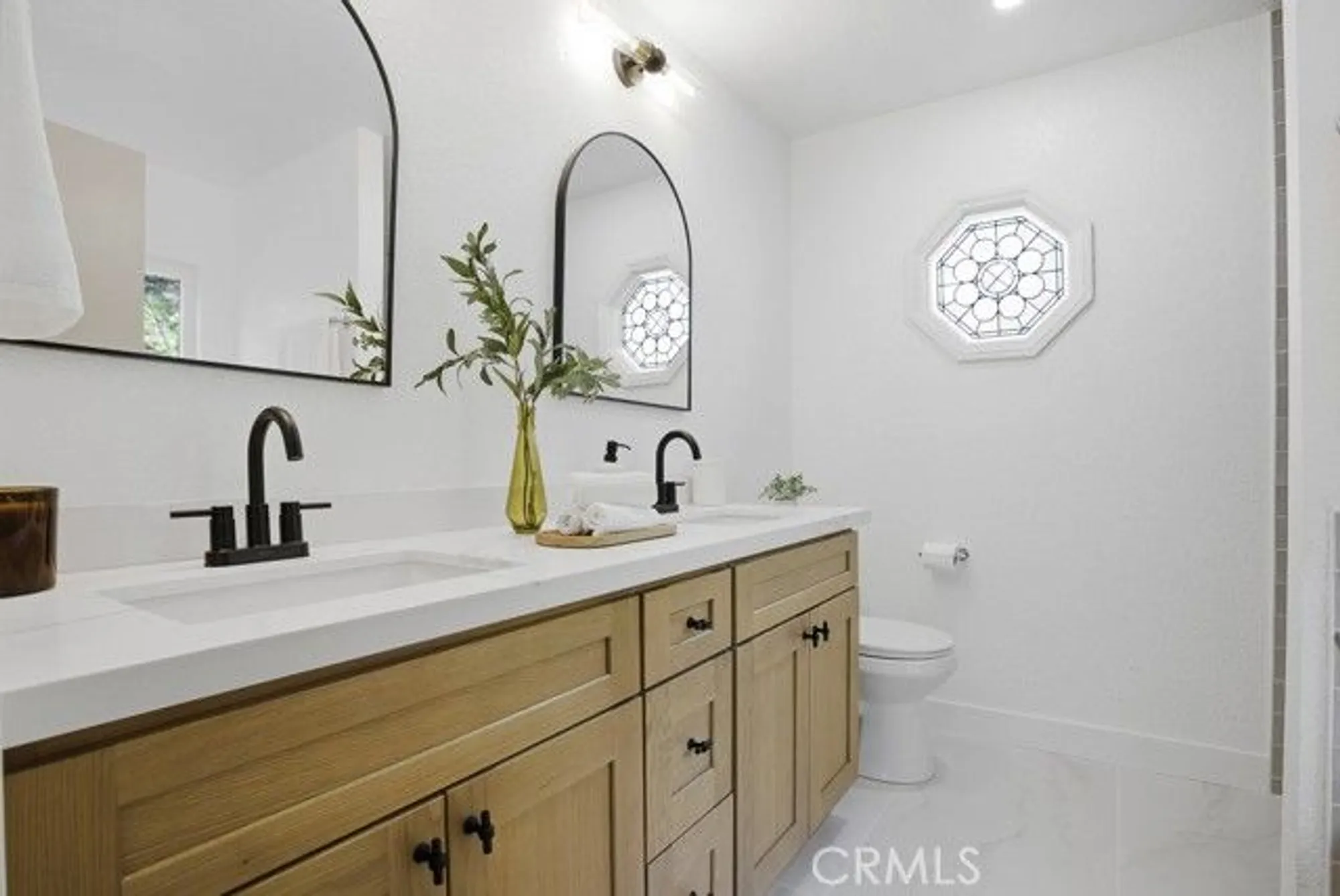 Property Slideshow image 21 of 52 | 1069 belleza st, Camarillo, CA, 93012