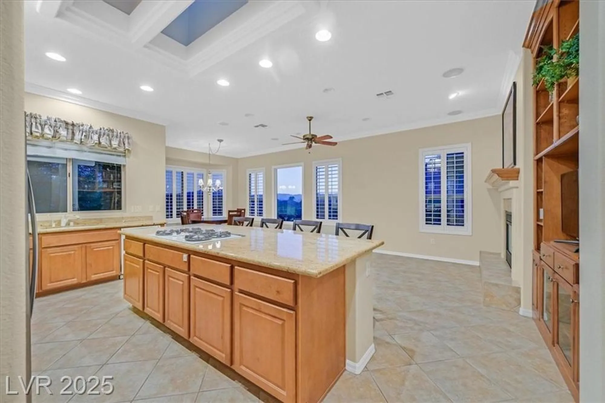 Property Slideshow image 11 of 64 | 2899 brook trout ct, Henderson, NV, 89052