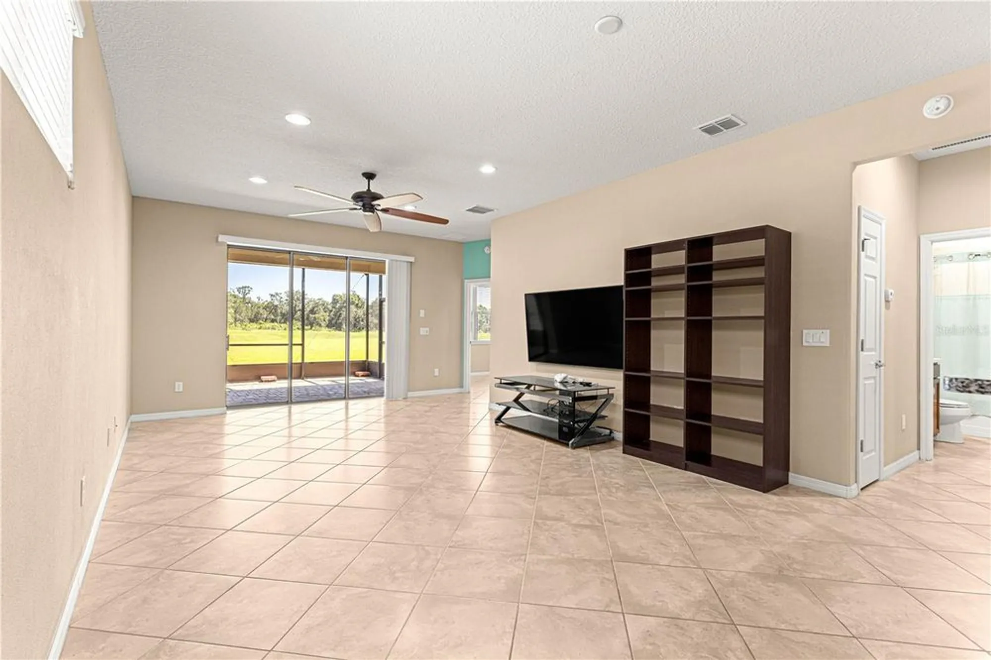 Property Slideshow image 5 of 28 | 9685 sw 63rd loop, Ocala, FL, 34481