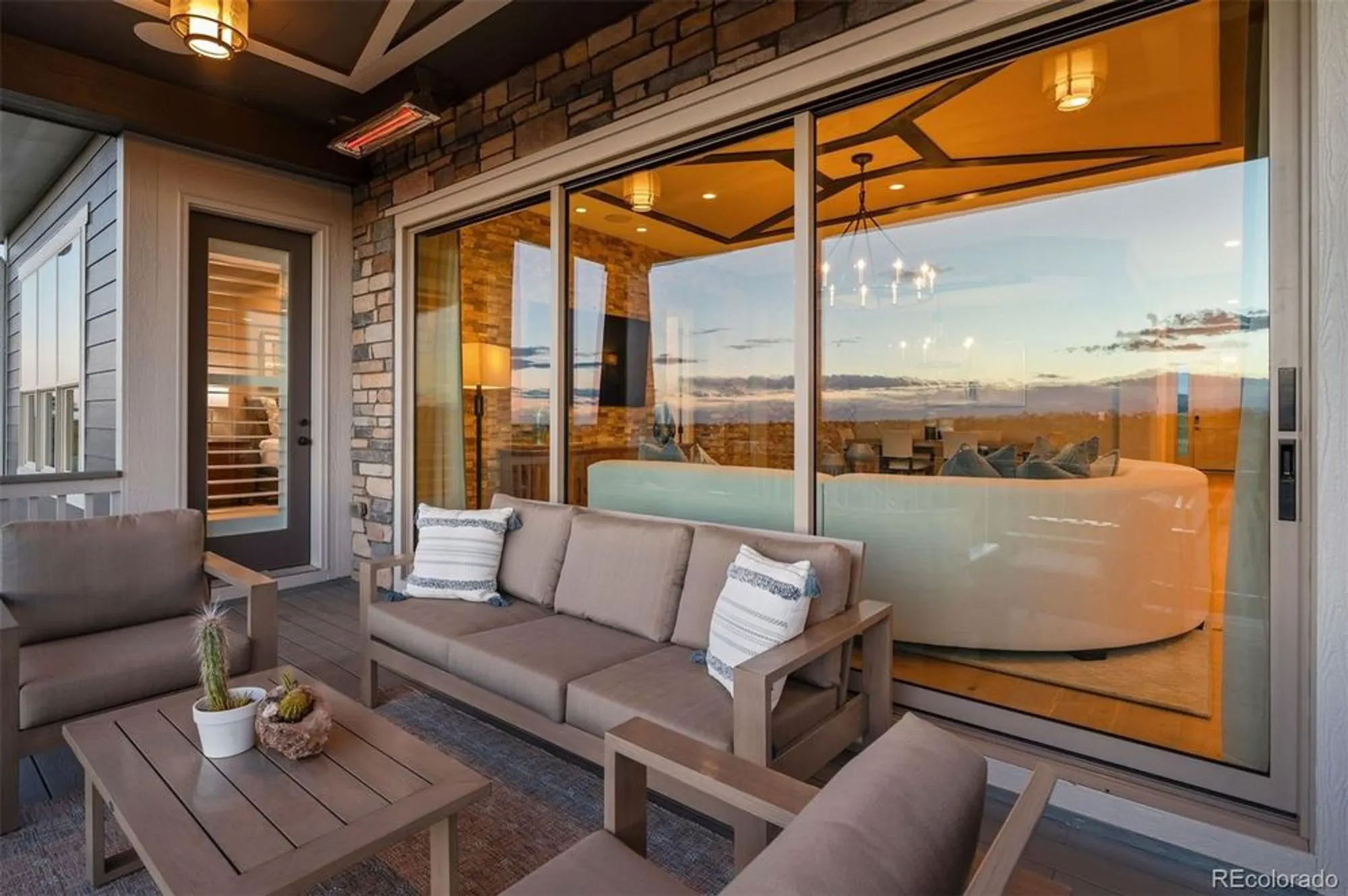 Property Slideshow image 14 of 48 | 8363 s winnipeg ct, Aurora, CO, 80016