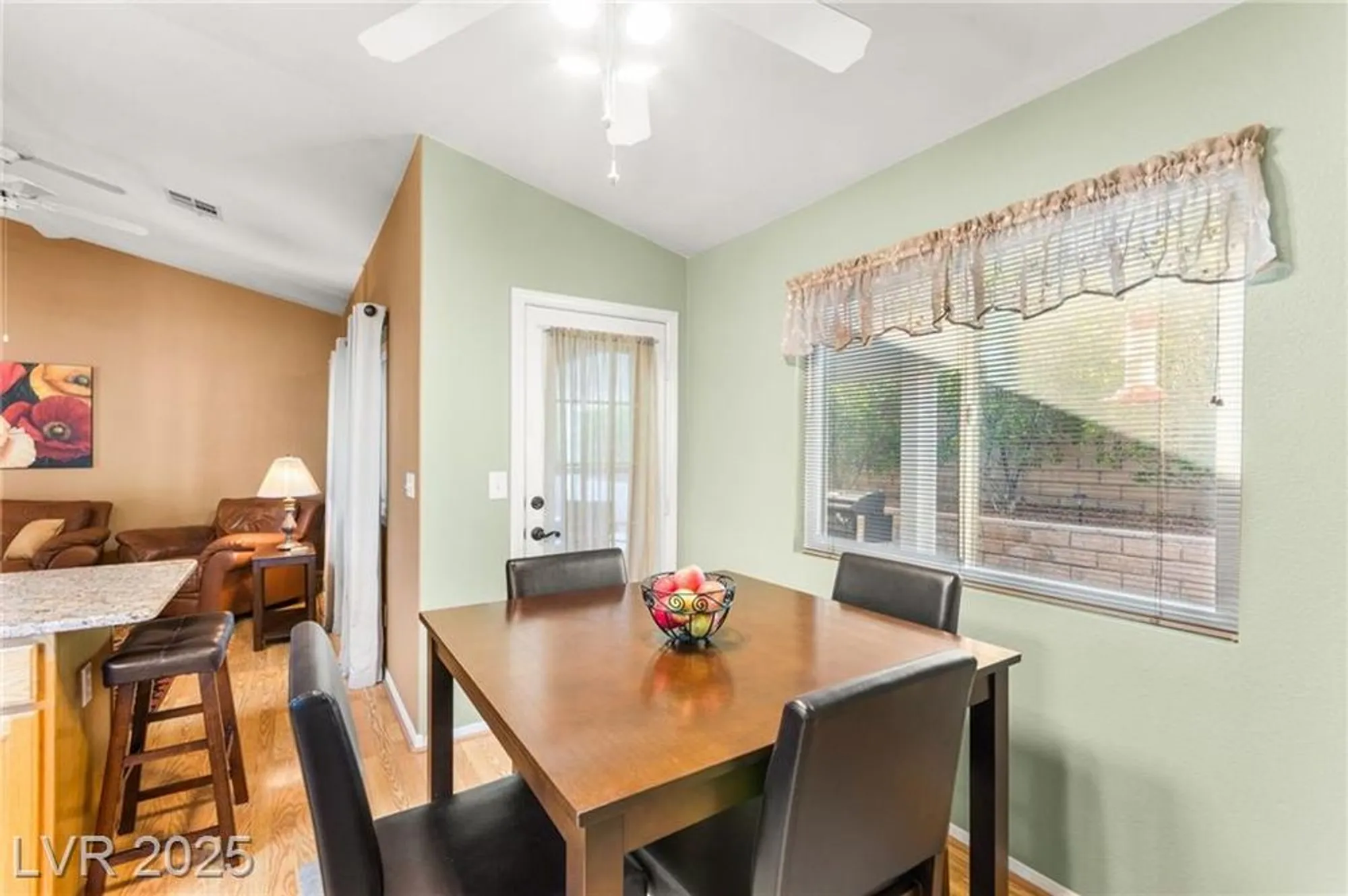 Property Slideshow image 26 of 65 | 5245 woodlawn ln, Las Vegas, NV, 89130