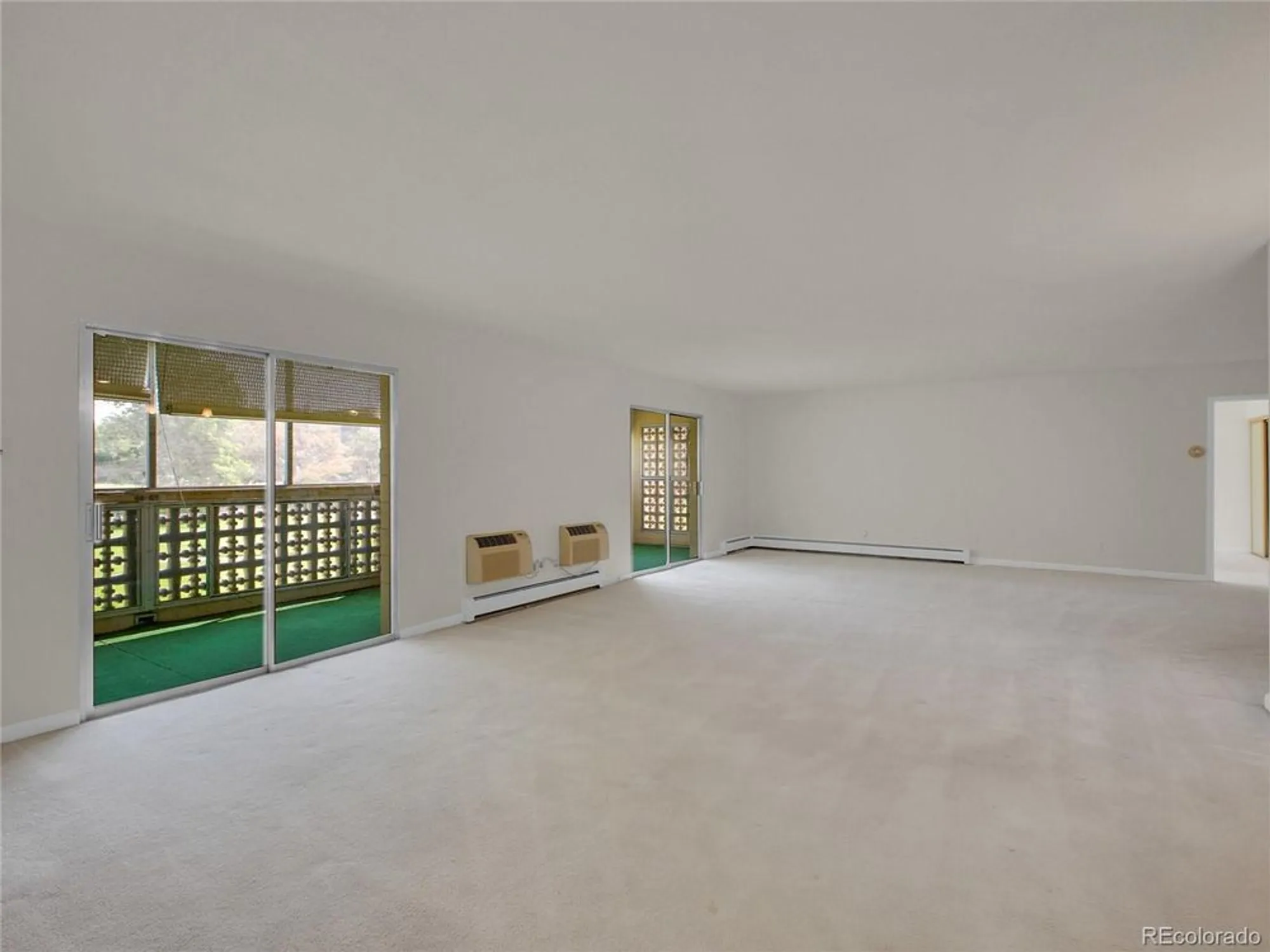 Property Slideshow image 17 of 40 | 3144 s wheeling way apt 206, Aurora, CO, 80014