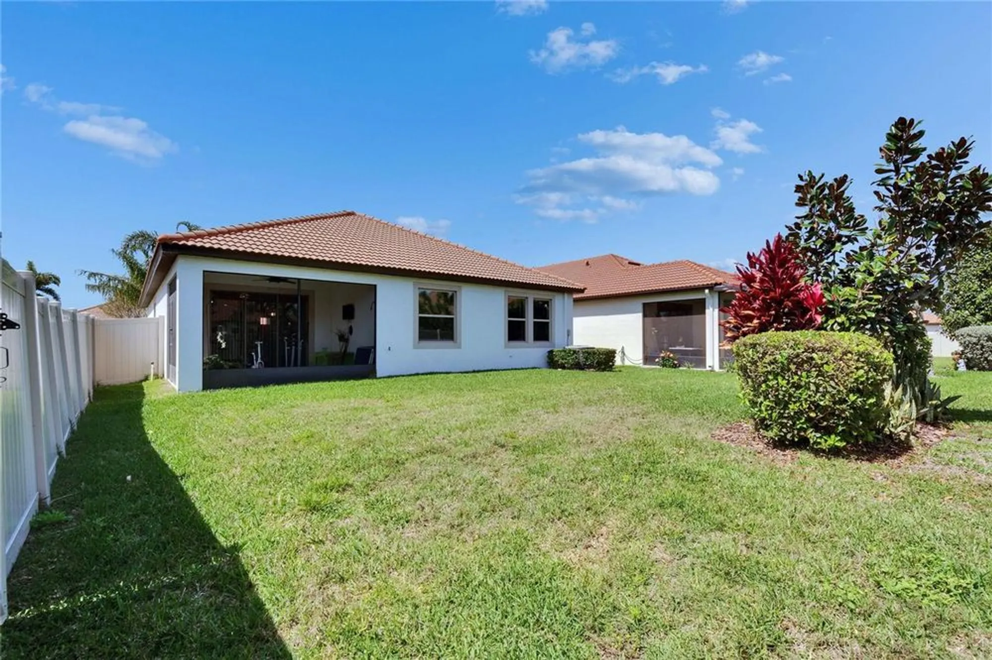 Property Slideshow image 42 of 98 | 16868 scuba crest st, Wimauma, FL, 33598