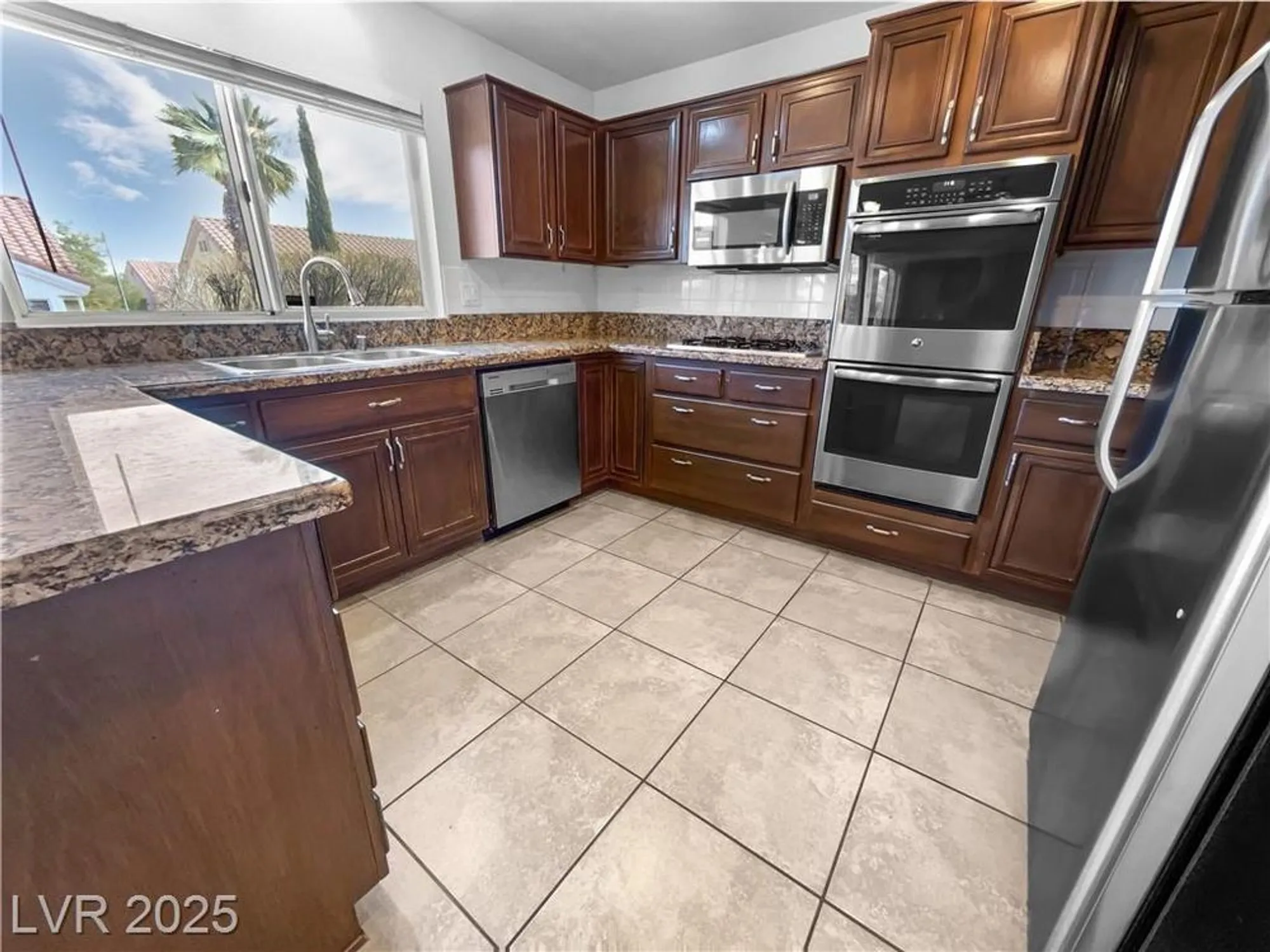 Property Slideshow image 6 of 23 | 2456 palmridge dr, Las Vegas, NV, 89134