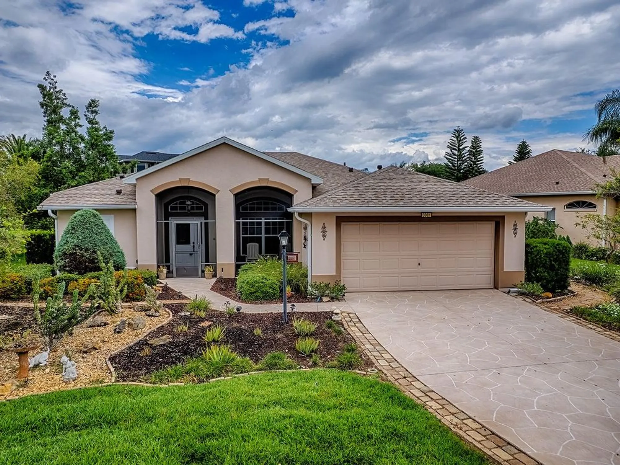 Property Slideshow image 52 of 89 | 3001 lake huron ln, Tavares, FL, 32778