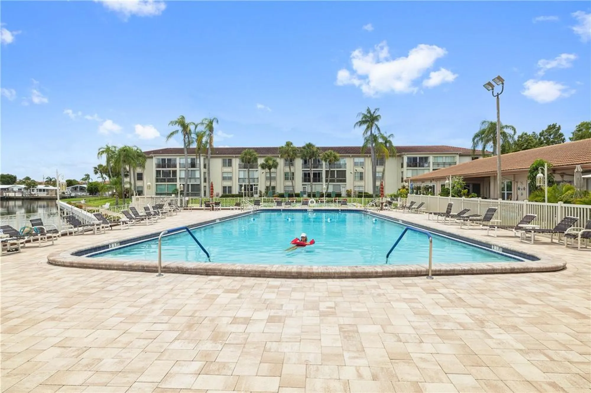 Property Slideshow image 27 of 29 | 19029 us highway 19 n apt 3-1, Clearwater, FL, 33764