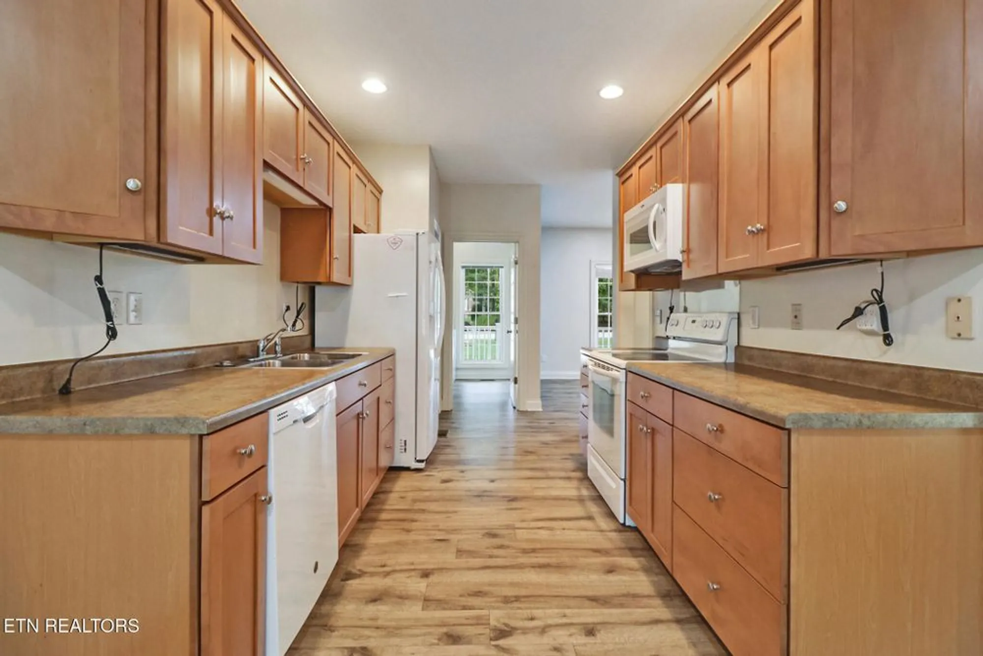 Property Slideshow image 10 of 30 | 613 westchester dr, Crossville, TN, 38558