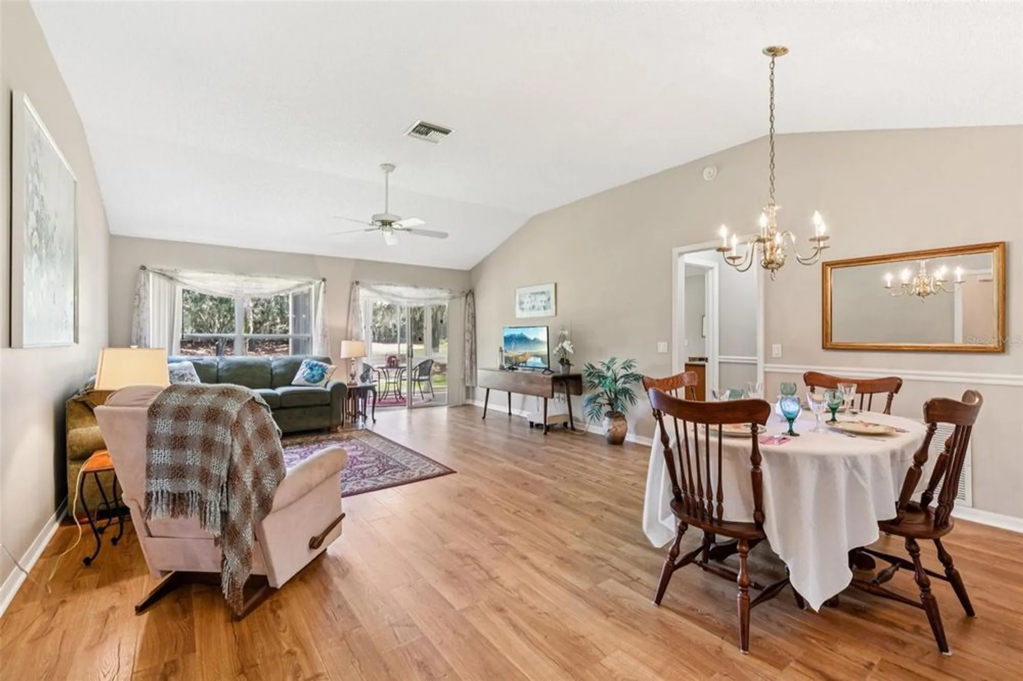 Property Slideshow image 10 of 53 | 516 loma paseo dr, The Villages, FL, 32159