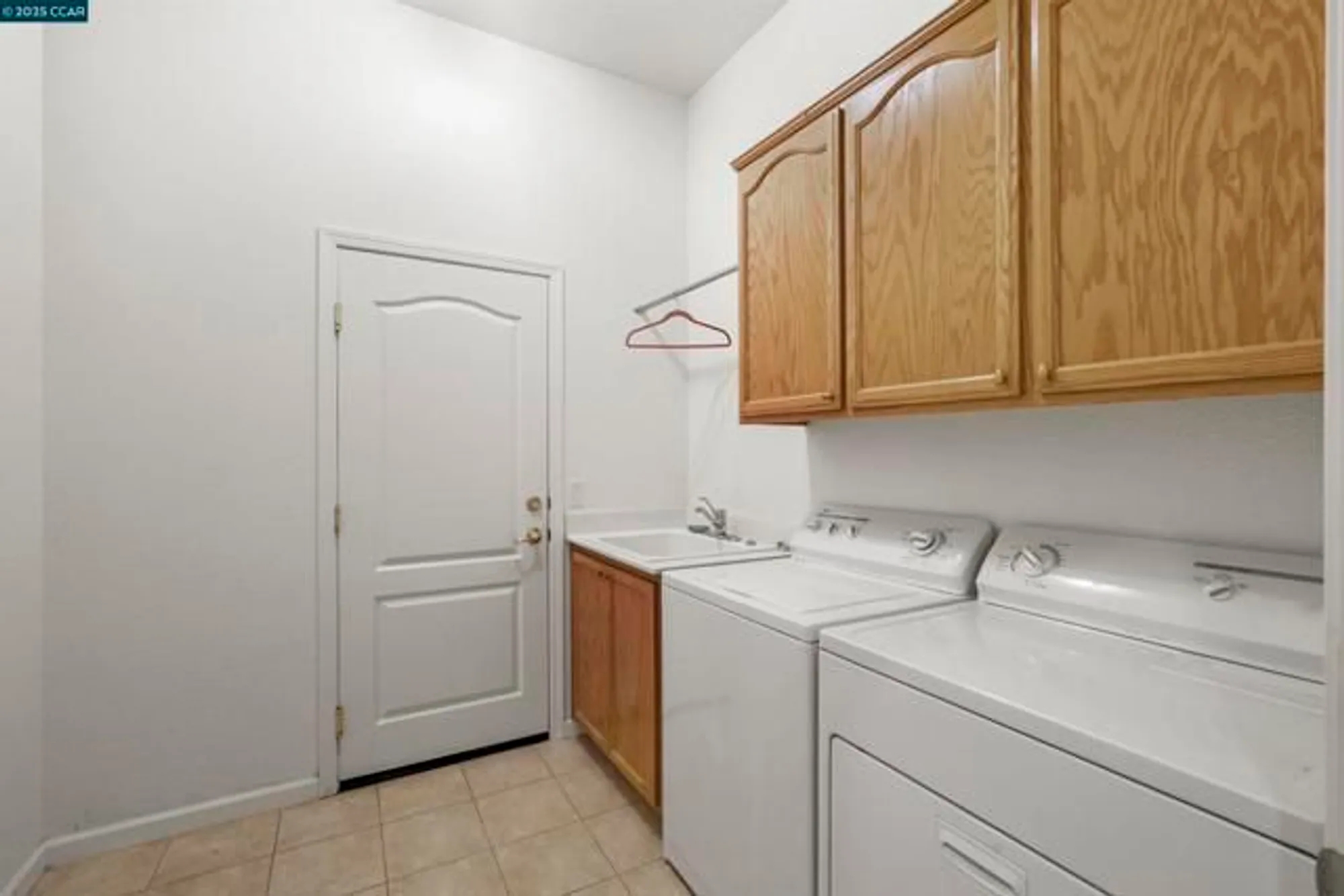 Property Slideshow image 31 of 59 | 1129 jonagold way, Brentwood, CA, 94513